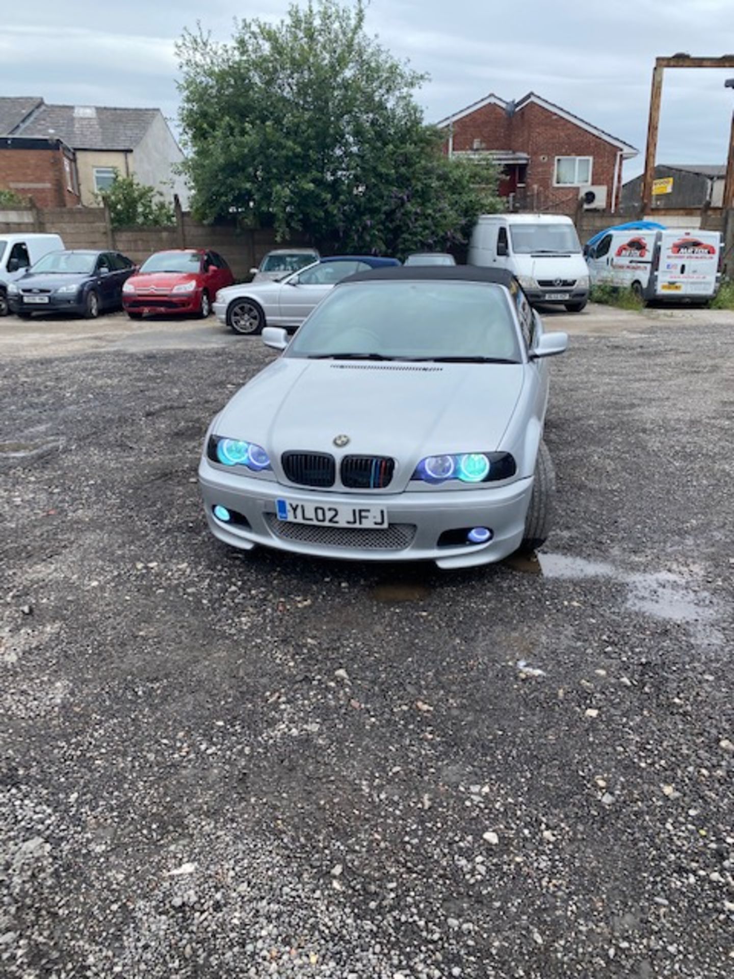 2002 BMW 320