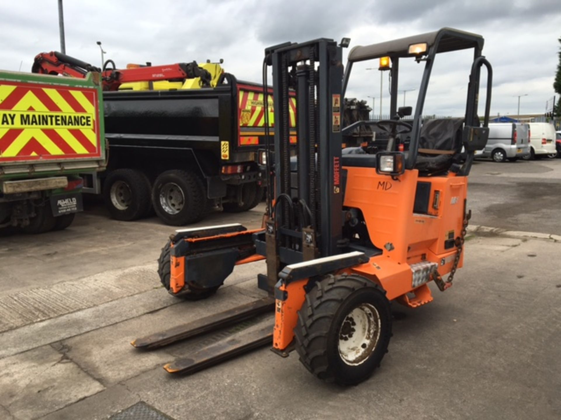 MOFFETT MOUNTY M8 2500kgs ROUGH TERRAIN FORKLIFT - Image 5 of 7