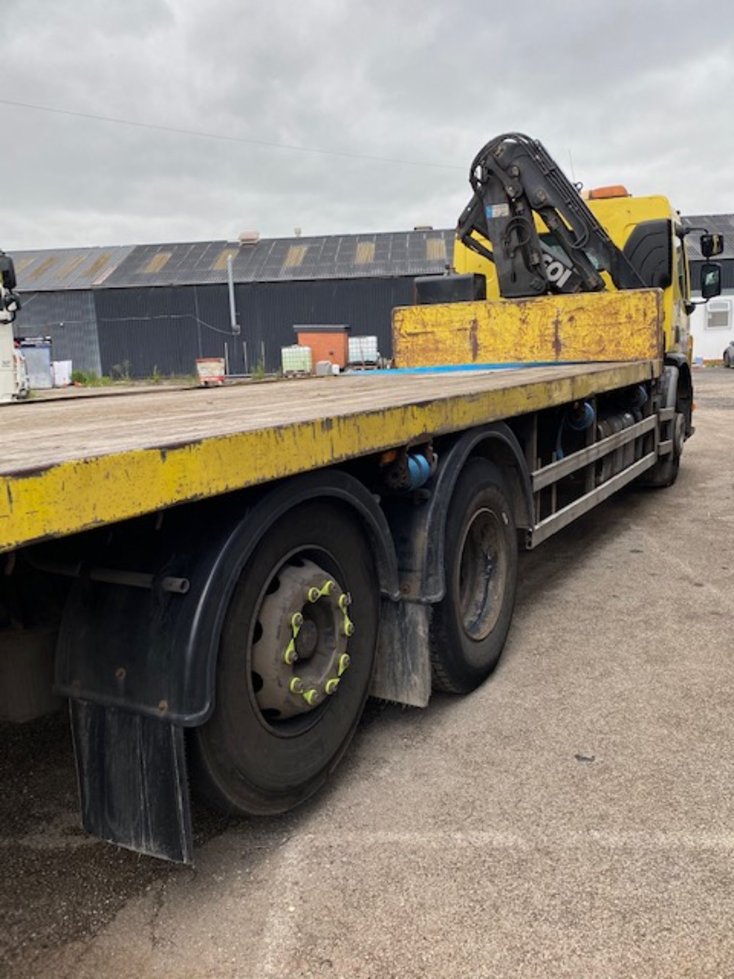 2008 VOLVO FE-280 FLATBED WITH HIAB - Image 3 of 14