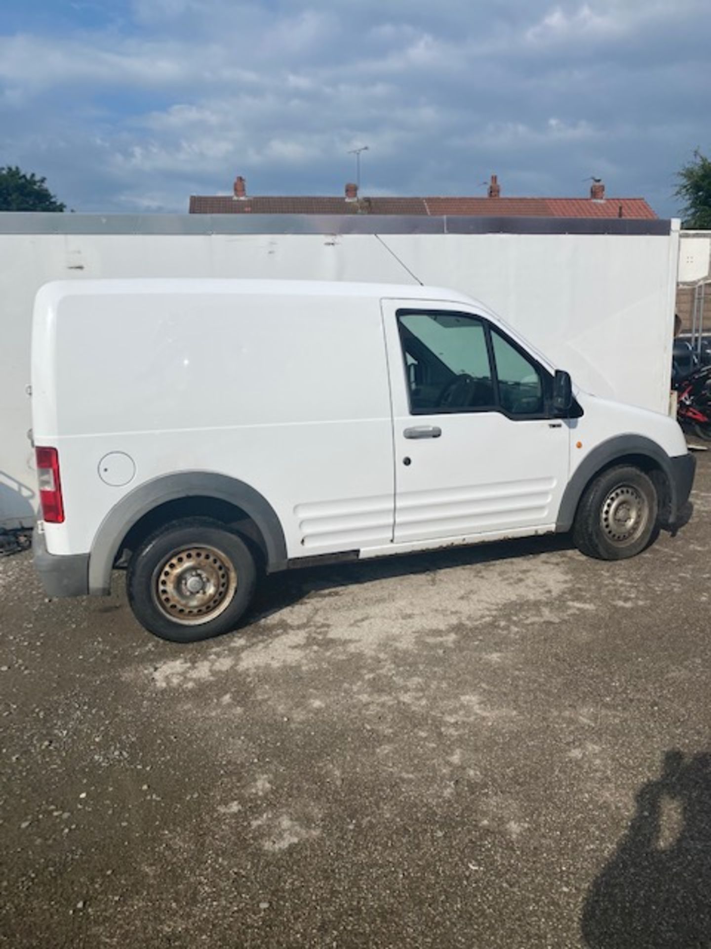 2007 FORD TRANSIT CONNECT 75 T200 VAN - Image 2 of 19