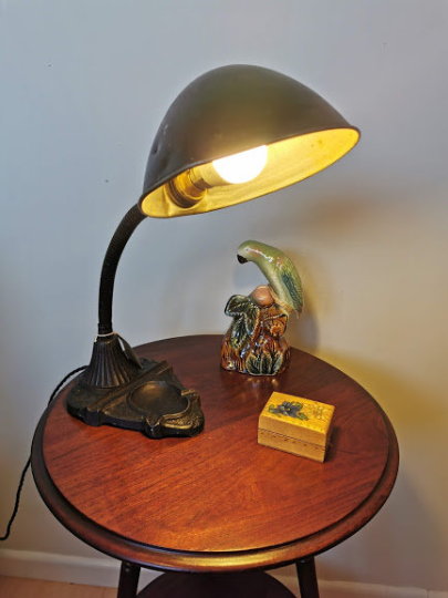 Antique Vintage Desk Lamp Features adjustable goose neck with period base. All original - Image 2 of 5