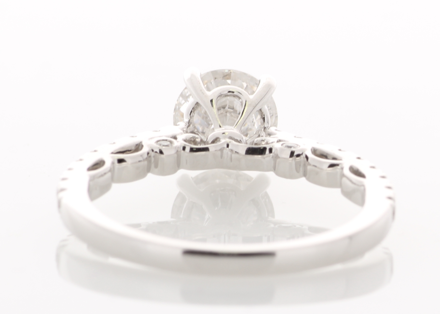 18ct White Gold Diamond Ring With Stone Set Shoulders 1.46 Carats - Image 3 of 6