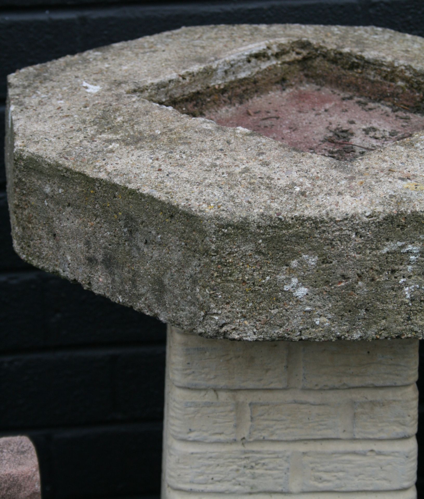 Modern Stone Composite Bird Bath - Image 2 of 6