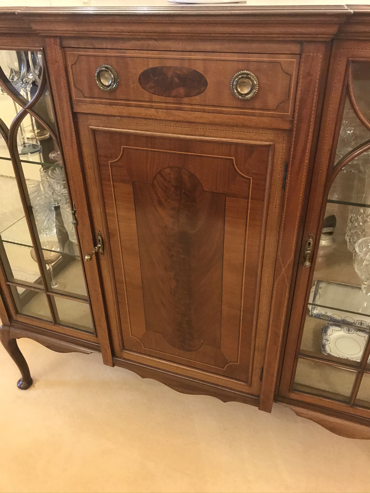 Edwardian Mahogany Inlaid Breakfront Display Cabinet - Image 8 of 14