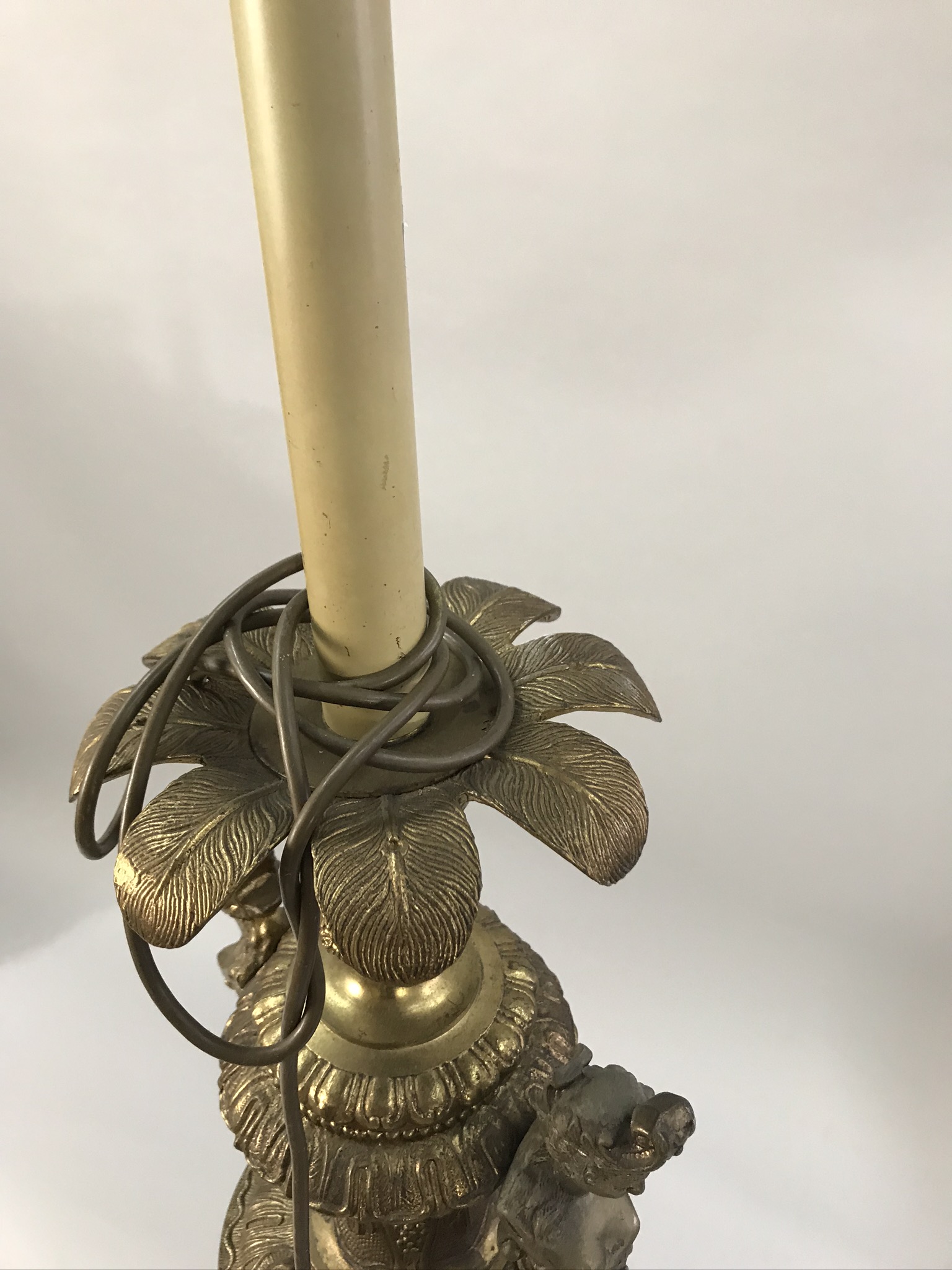 Ornate Heavy Brass & Marble Standard Lamp - Image 3 of 12
