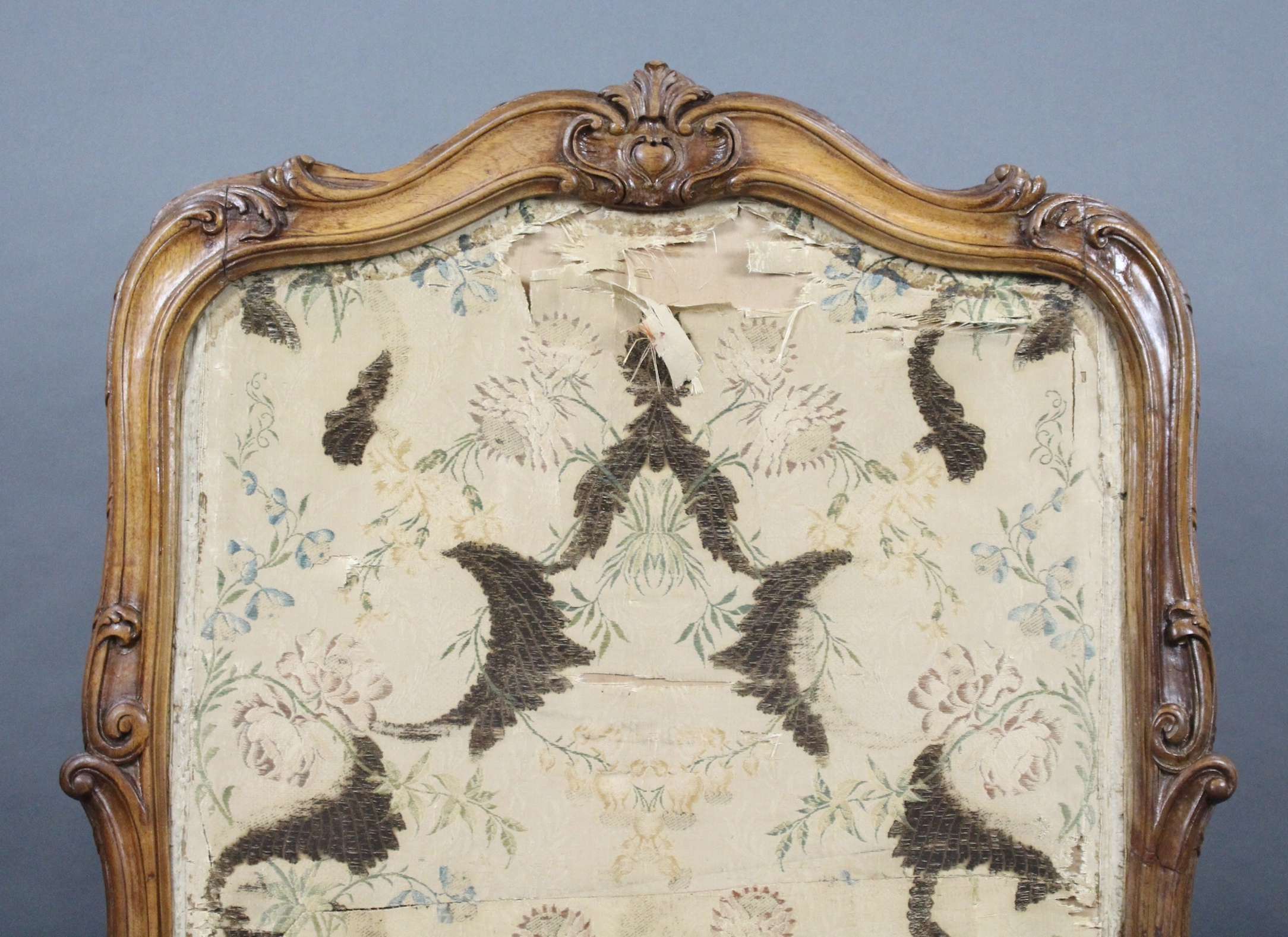 Fine French 18th c. Carved Walnut Tapestry Fire Screen - Image 6 of 11
