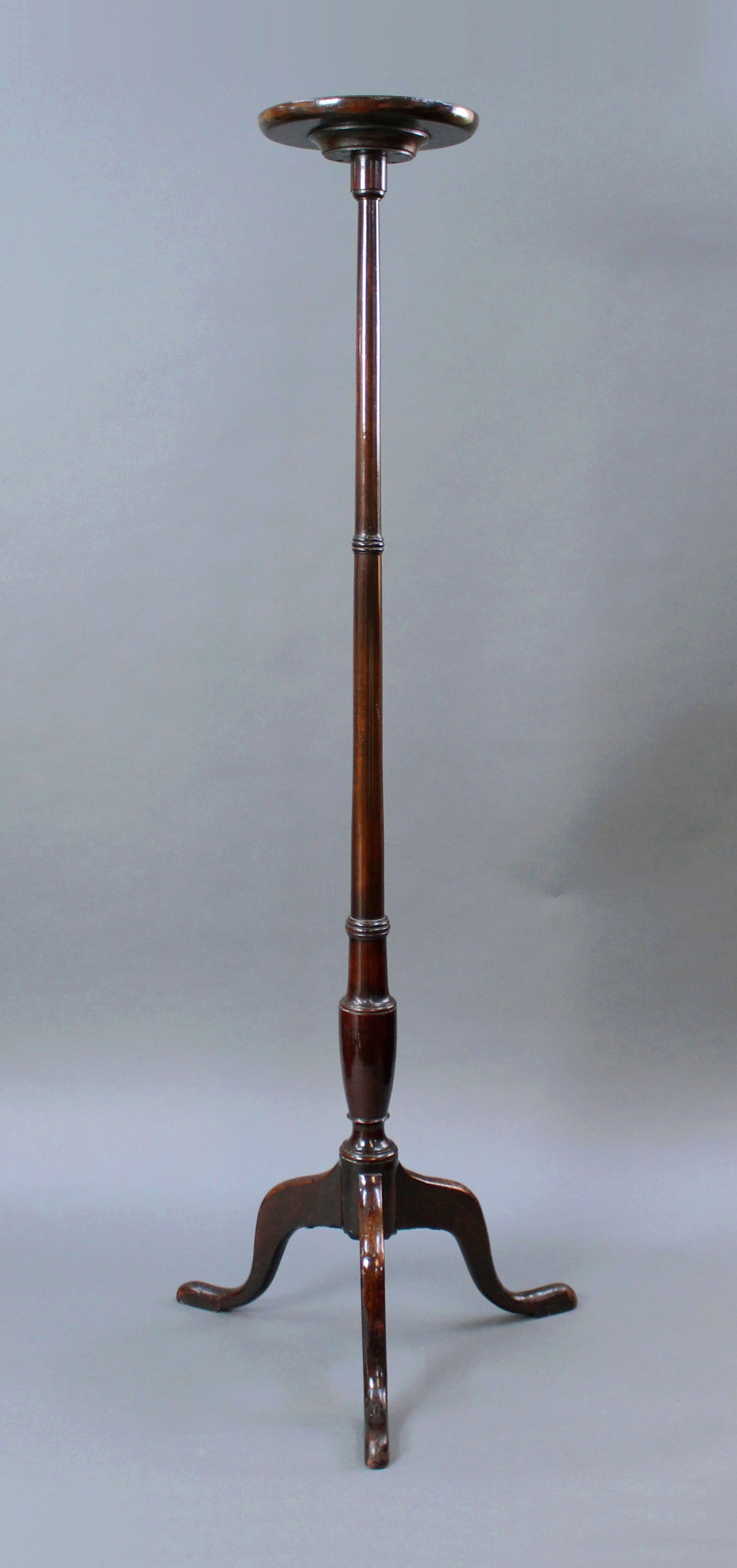 Antique Slender Georgian Mahogany Pedestal - Image 2 of 2