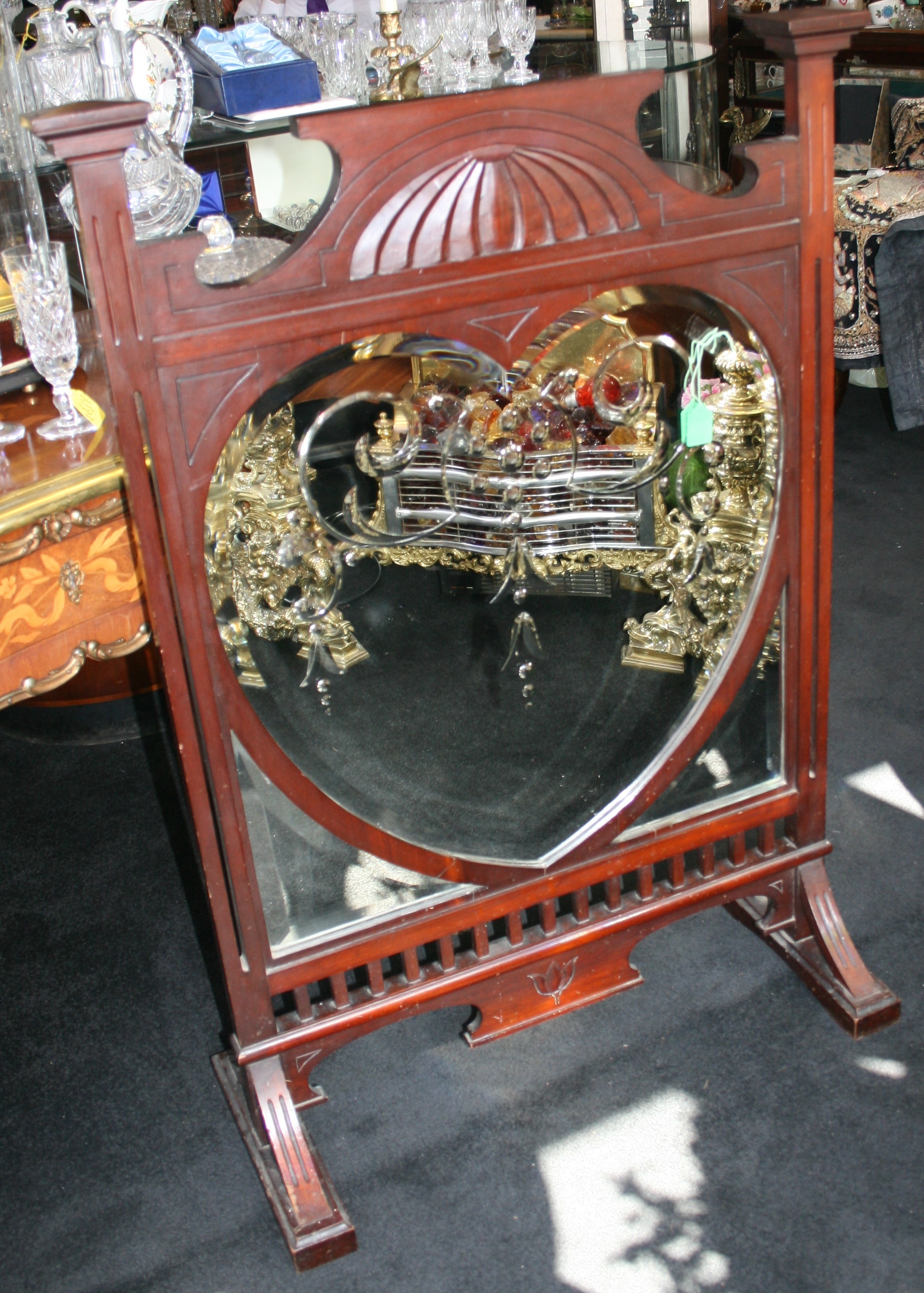 Edwardian Mahogany Engraved Mirrored Fire Screen