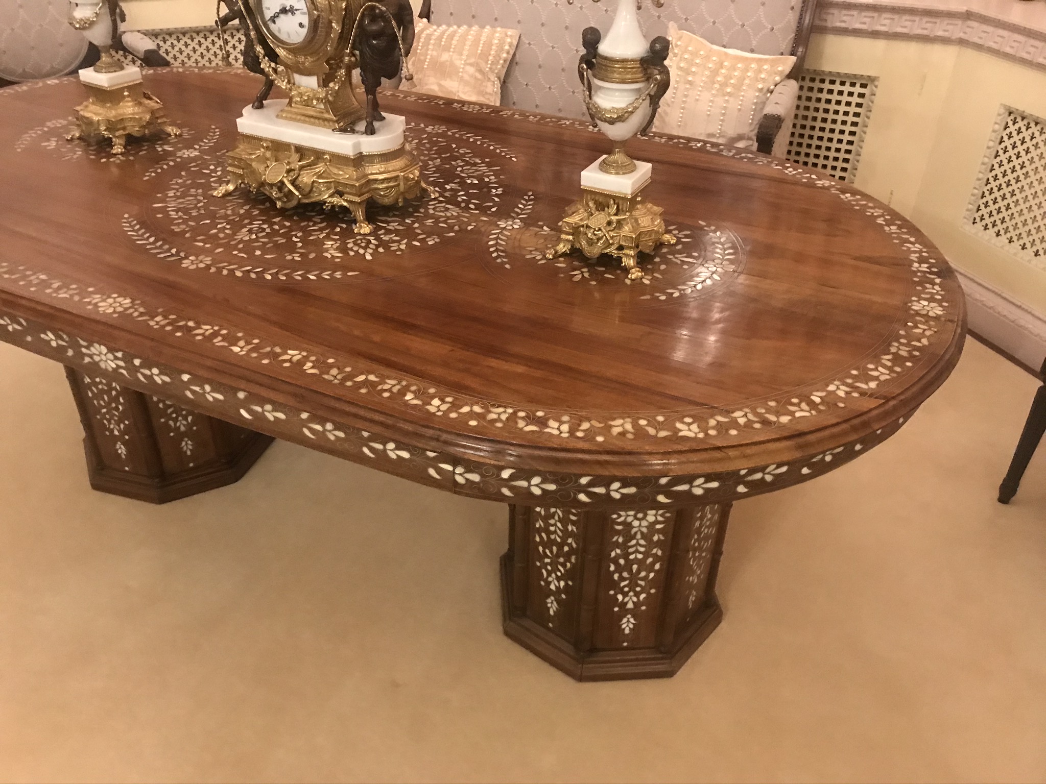 Inlaid Mother of Pearl Rosewood Twin Pedestal Centre Table - Image 3 of 4