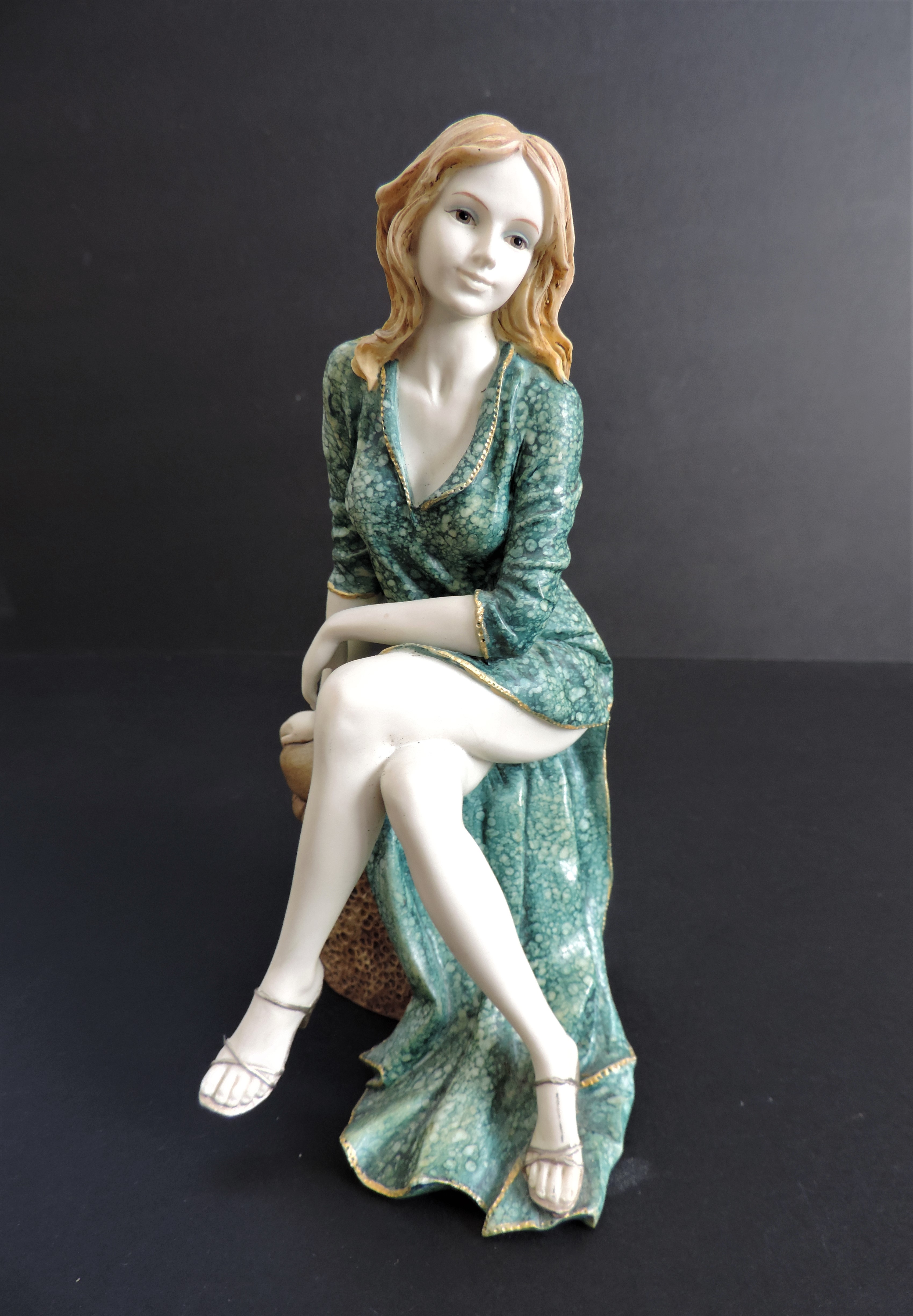 Regal Porcelain Figurine 'Joanne'