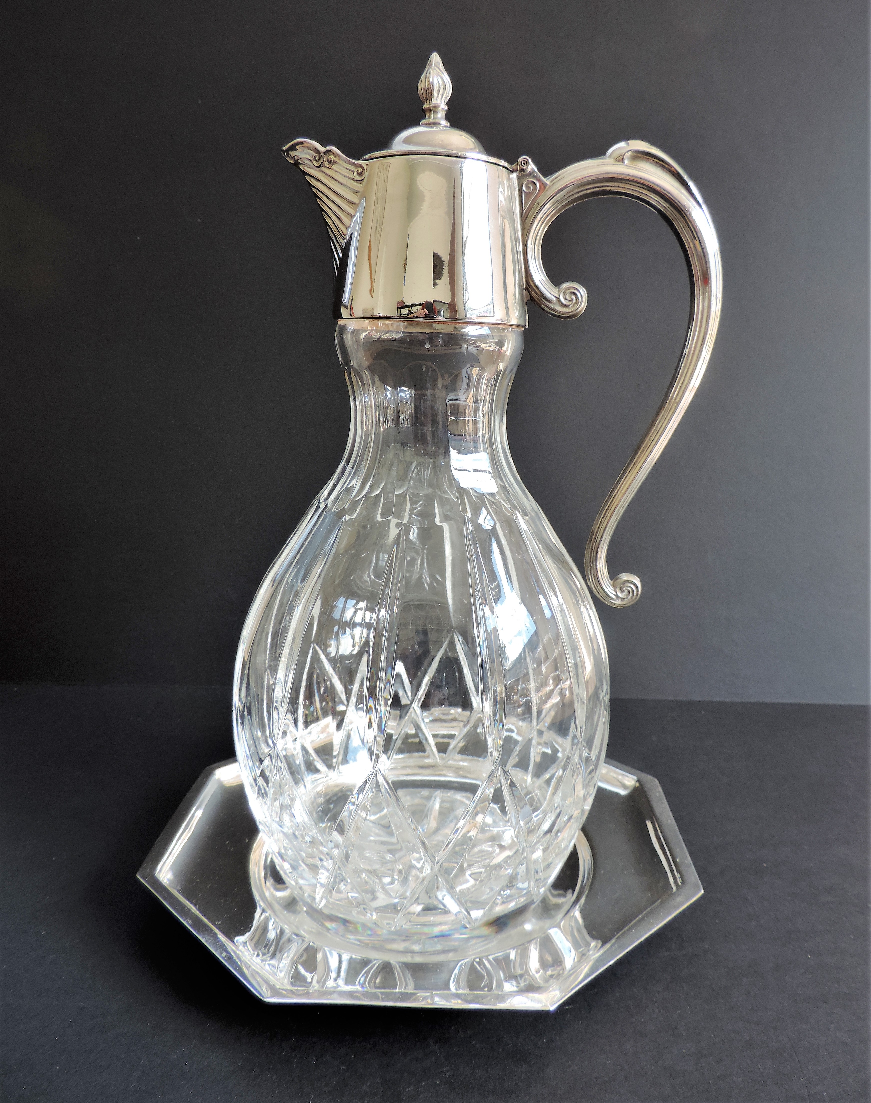 Large Vintage 3 Pint Capacity Silver Plate Decanter