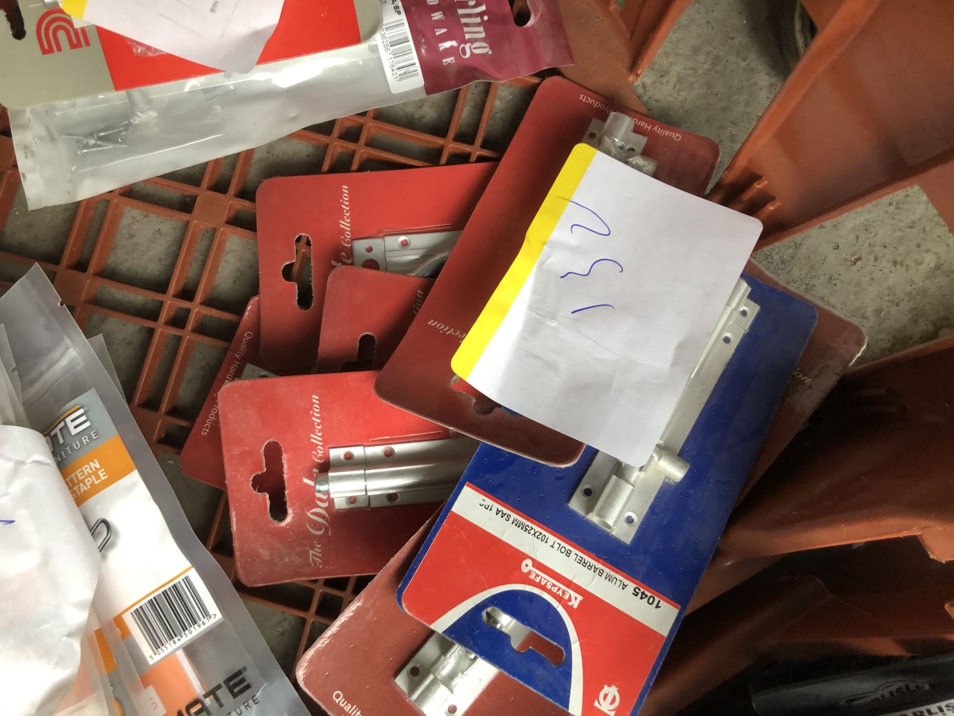 MIXED LOT OF BOLTS