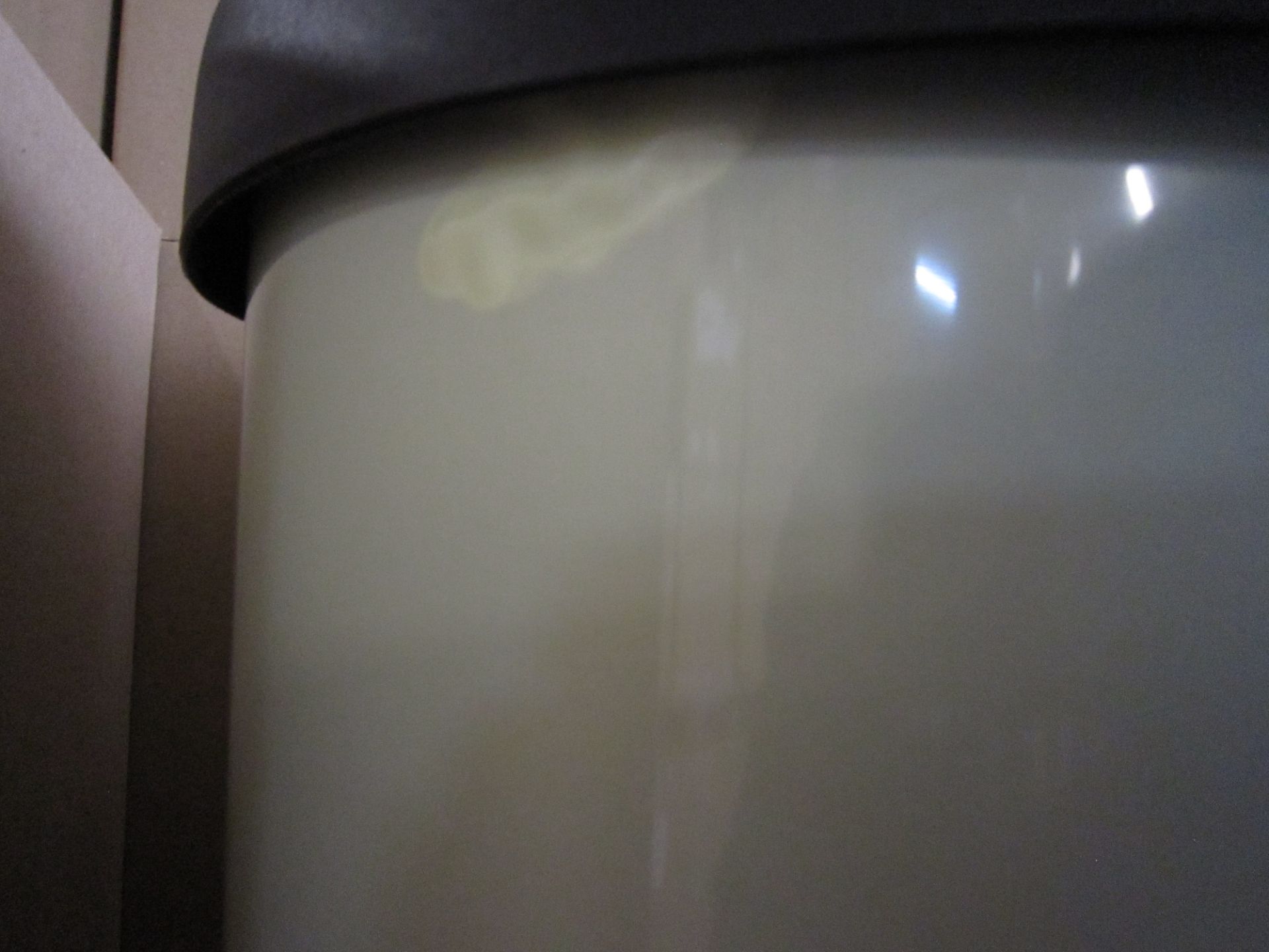 100 X Brand new and sealed Rubbermaid Pedal bin in Cream colour -some or all may have bubbling on so - Image 6 of 8