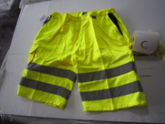 18 x Hi Visibility yellow polycotton shorts in size XL in original packaging (10c )