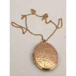 Jewellery 9ct Gold Chain and Oval Locket weight 10.5g