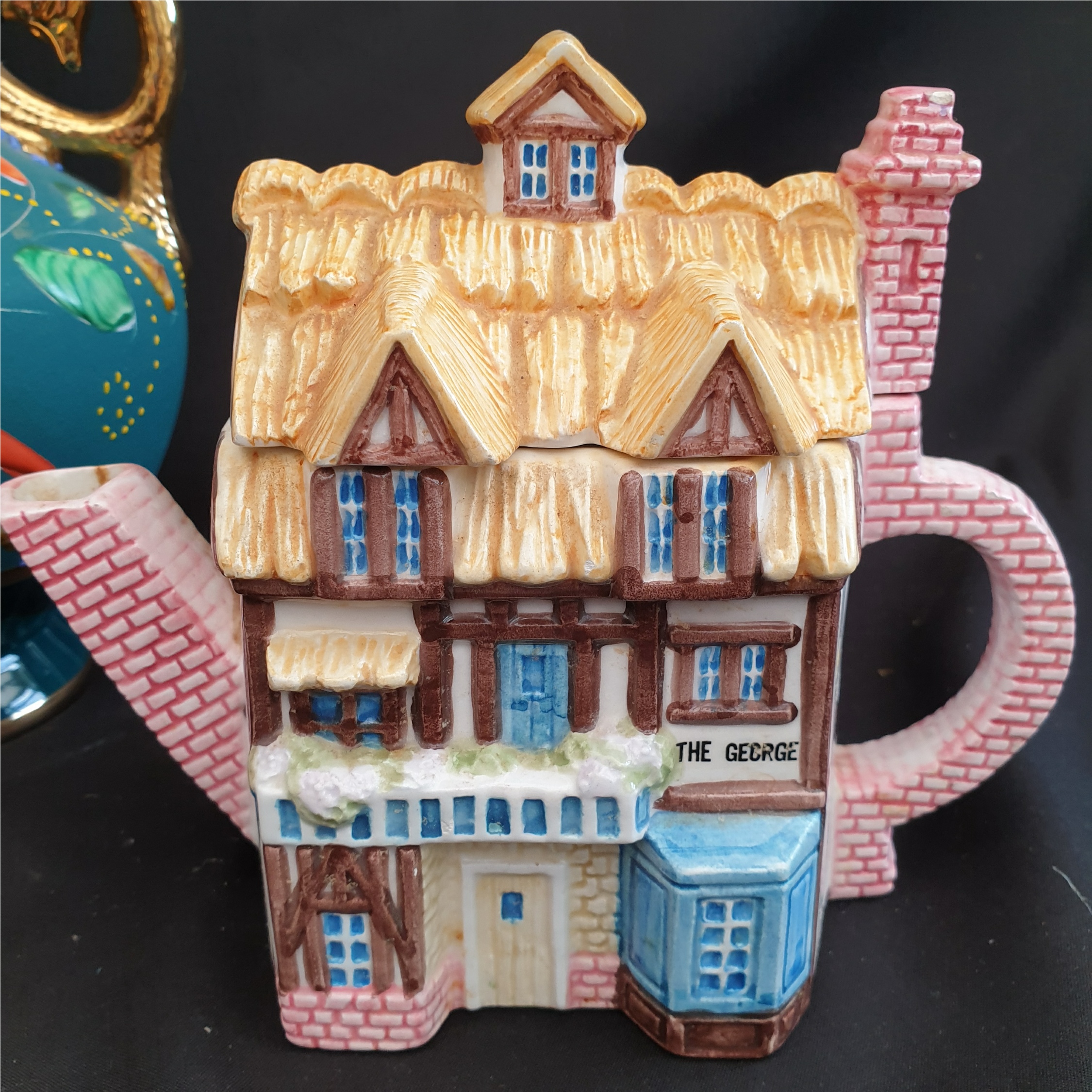 Vintage Parcel of Ceramics Includes Novelty Tea Pots - Image 2 of 5