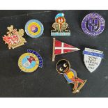 Vintage Enamelled Robinsons Golly Golfing Badge & 7 Others Includes Military