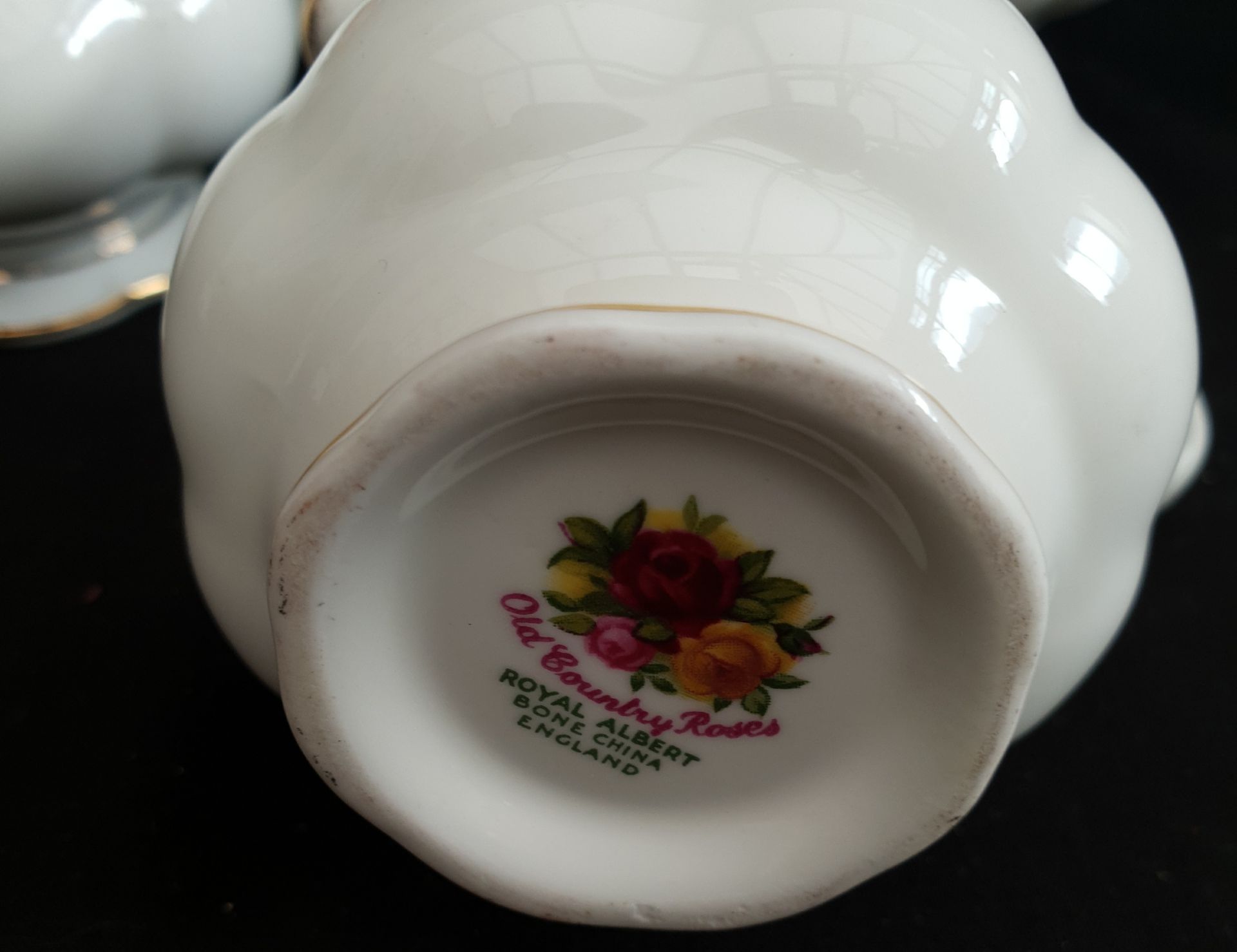 Vintage Royal Albert Old Country Rose 3 Graduated Jugs - Image 2 of 2