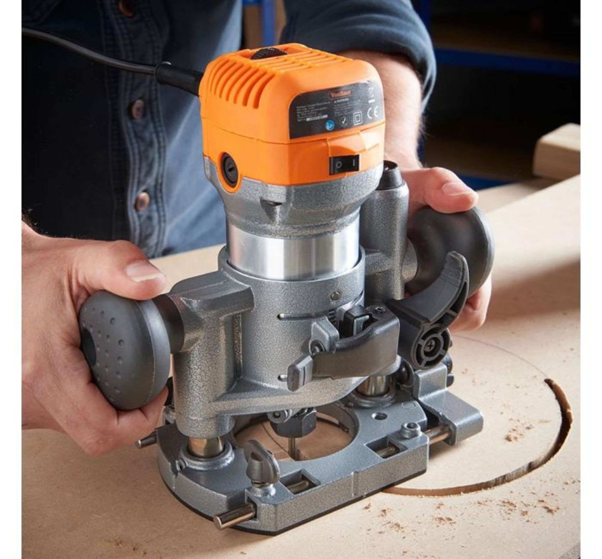 (VL7) Compact Deluxe Palm Router Saw Compatible with bits with a 1/4" or a 3/8" shank 710W -...