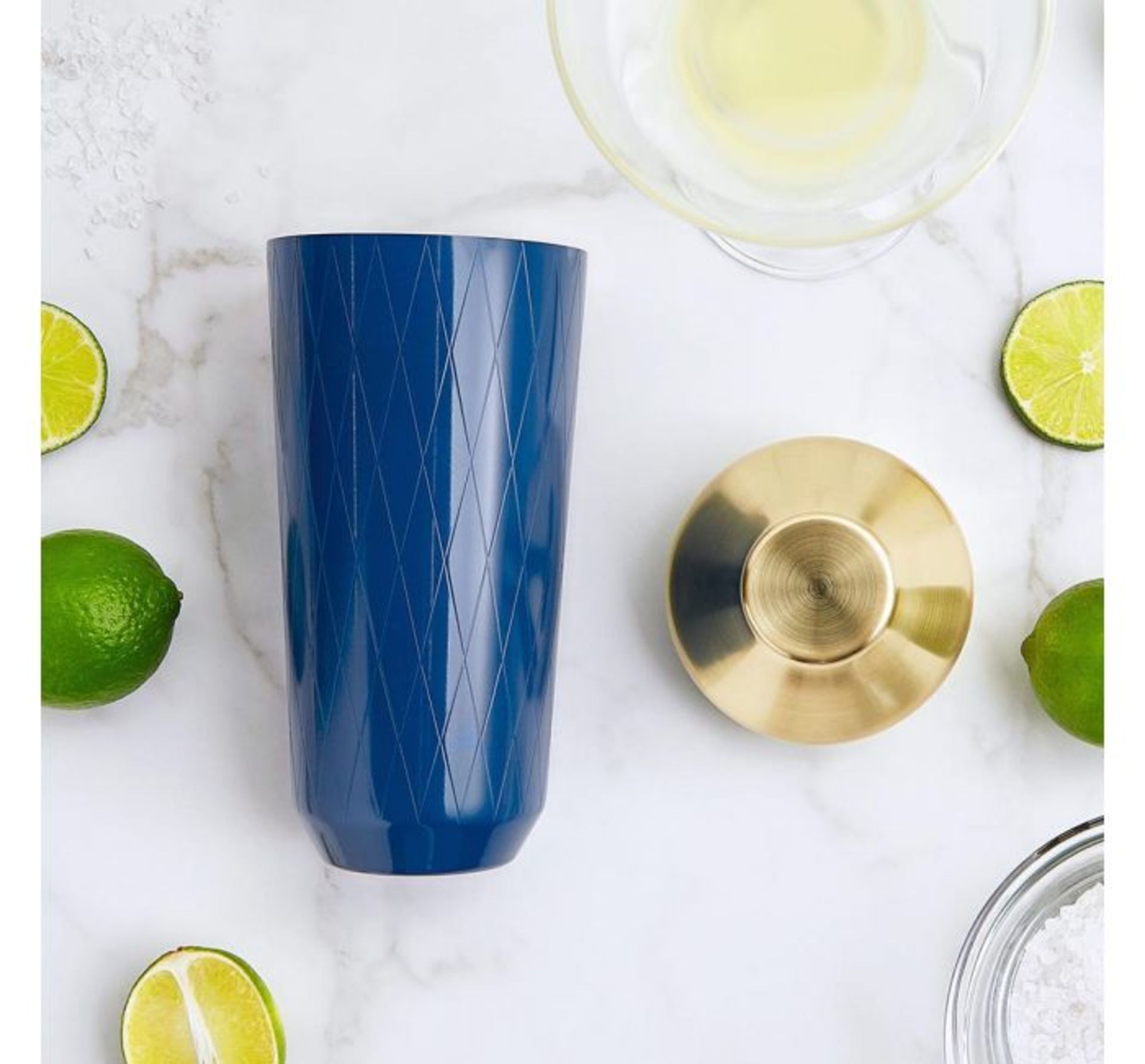 (AP232) Blue & Brushed Gold Cocktail Shaker The 500ml capacity is ideal for short and long dri...