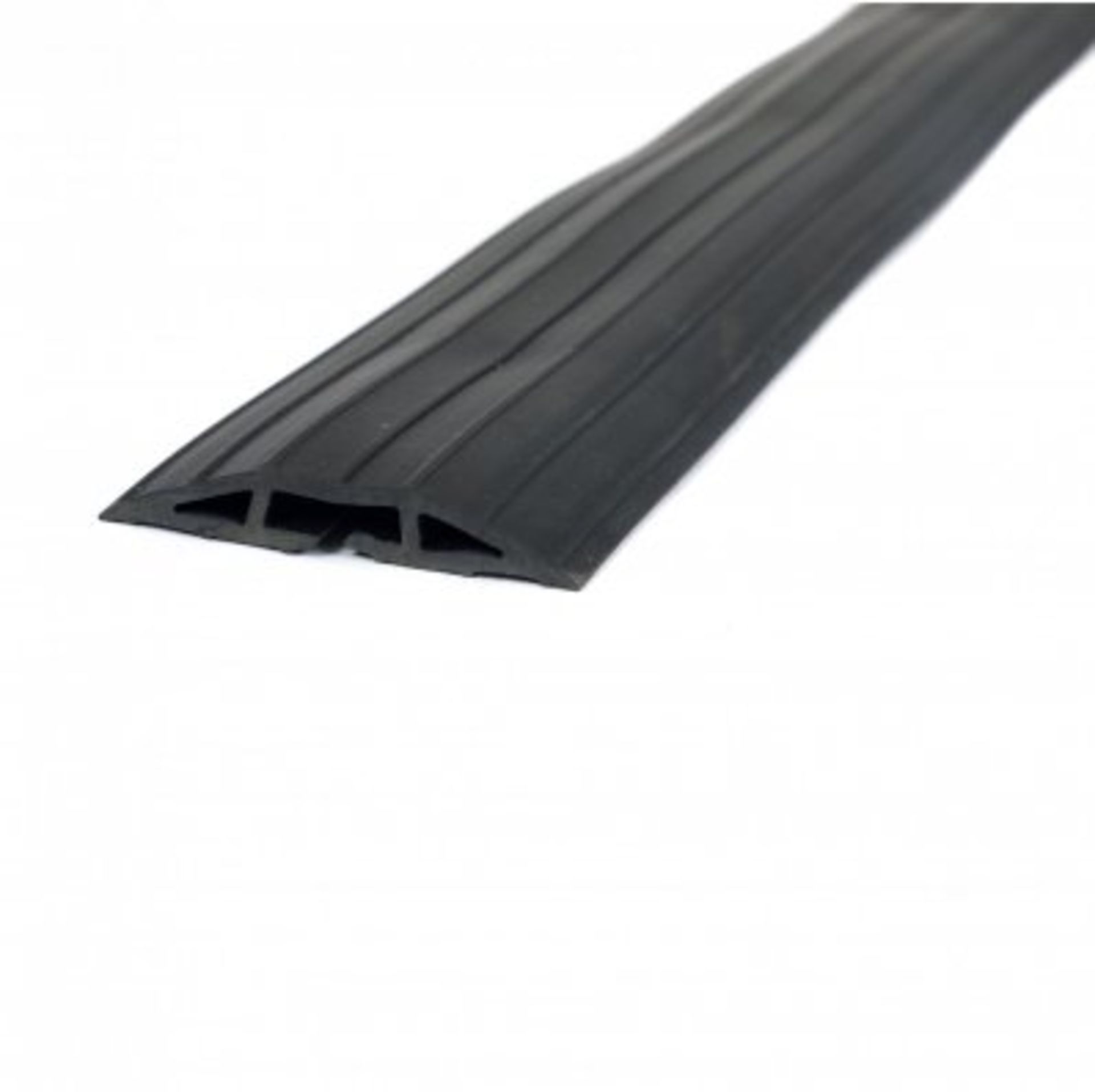 (RL44) 2m Black Rubber Floor Cable Protector Safety Trunking Ramp The cable protector covers...