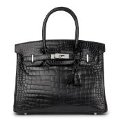 Hermès Black Shiny Porosus Crocodile Leather Birkin 30Cm