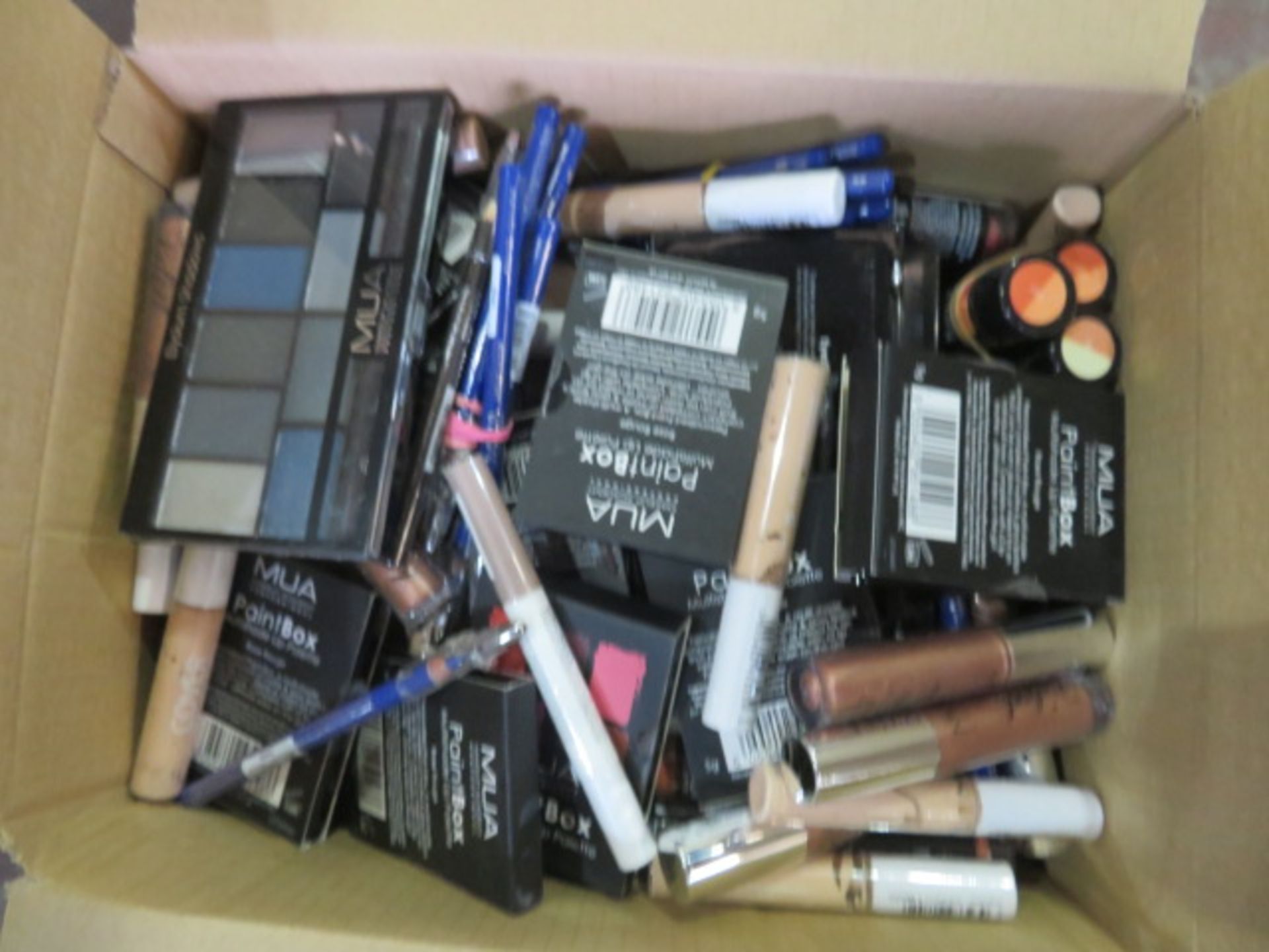 Circa. 200 items of various new make up acadamy make up to include: cover and conceal, lip line...