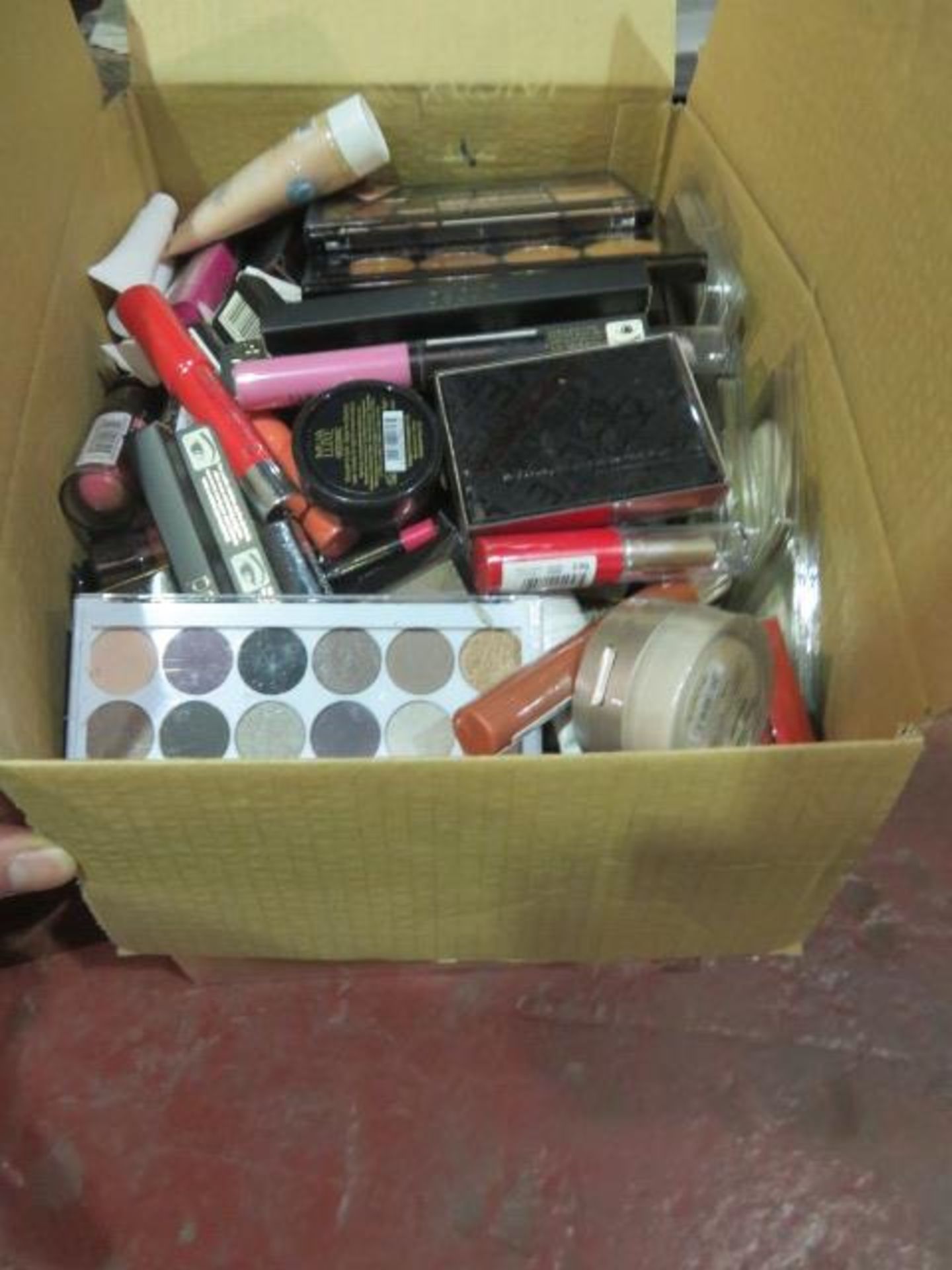 Circa. 200 items of various new make up acadamy make up to include: correct and conceal palette... - Image 2 of 2