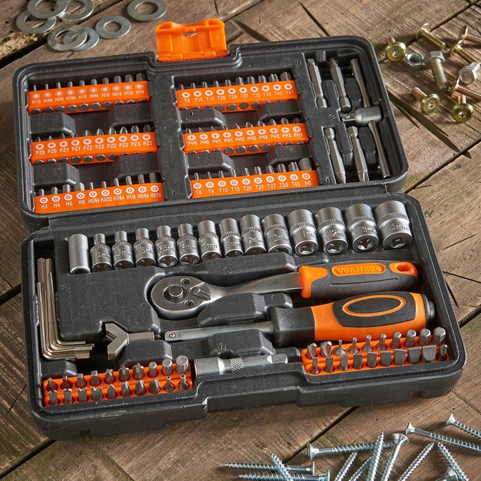 (K8) 130pc Socket + Bit Set 130pc socket and bit set with over a hundred 25 – 50mm bits Set... - Image 2 of 2