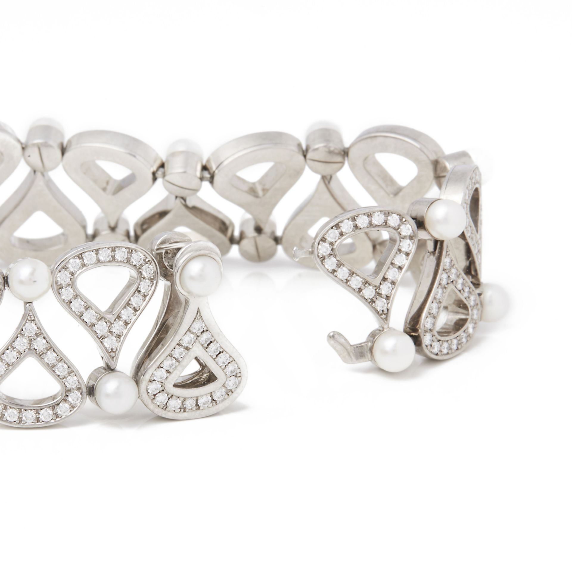 Chopard 18k White Gold Cultured Pearl & Diamond Bracelet - Image 7 of 8