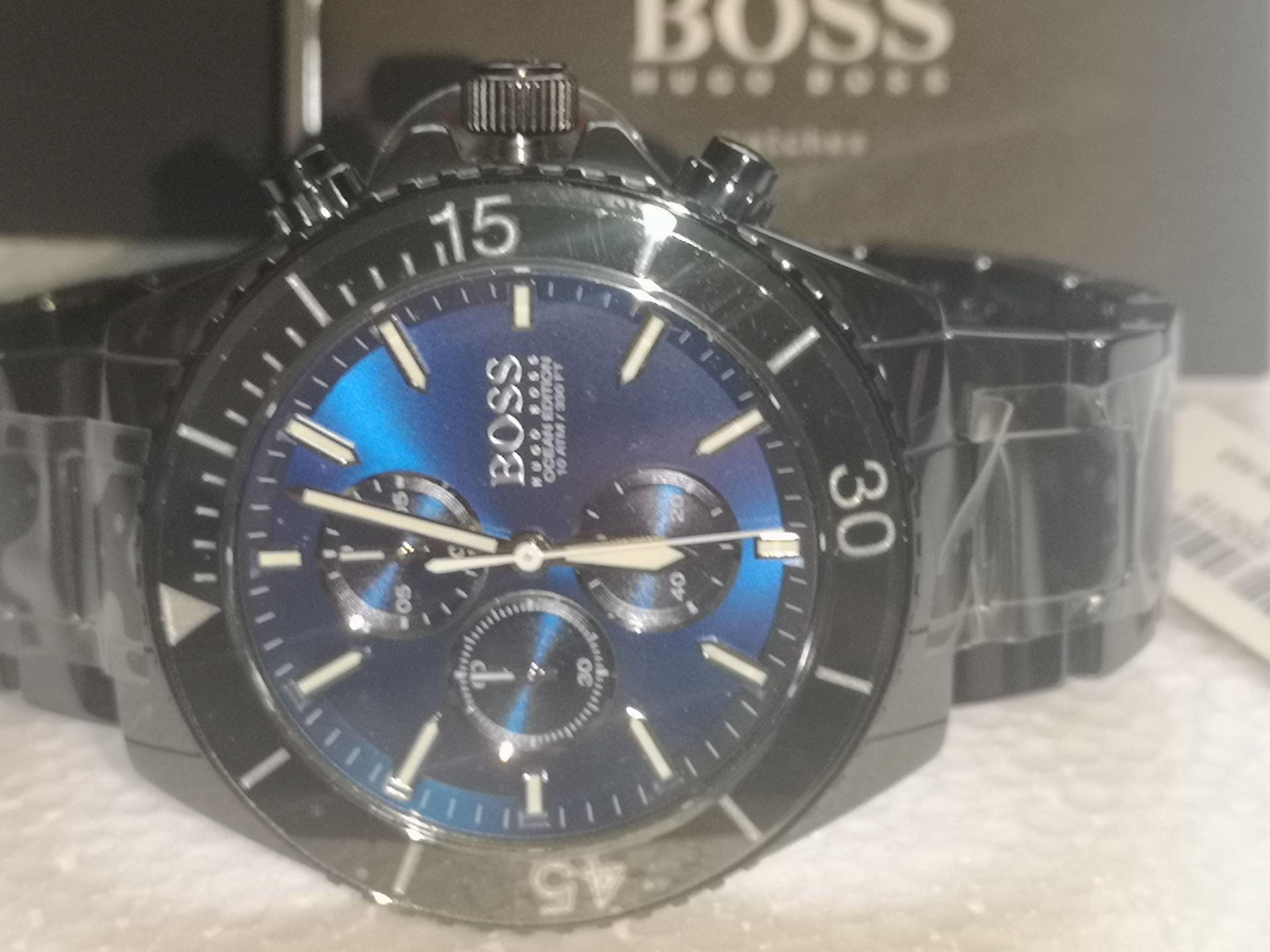 Hugo Boss Men's Analogue Quartz With Ceramic Strap Watch 1513743 - Image 5 of 9