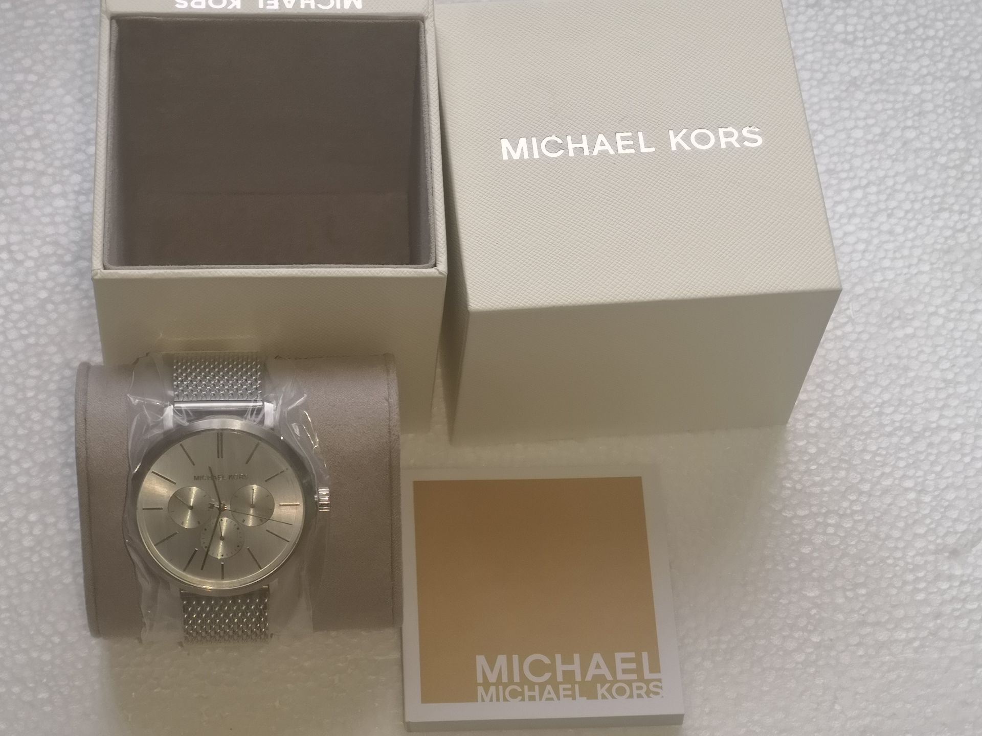 Michael Kors Mens Analogue Quartz With Silver Stainless Steel Strap Watch Mk8677 - Image 3 of 3