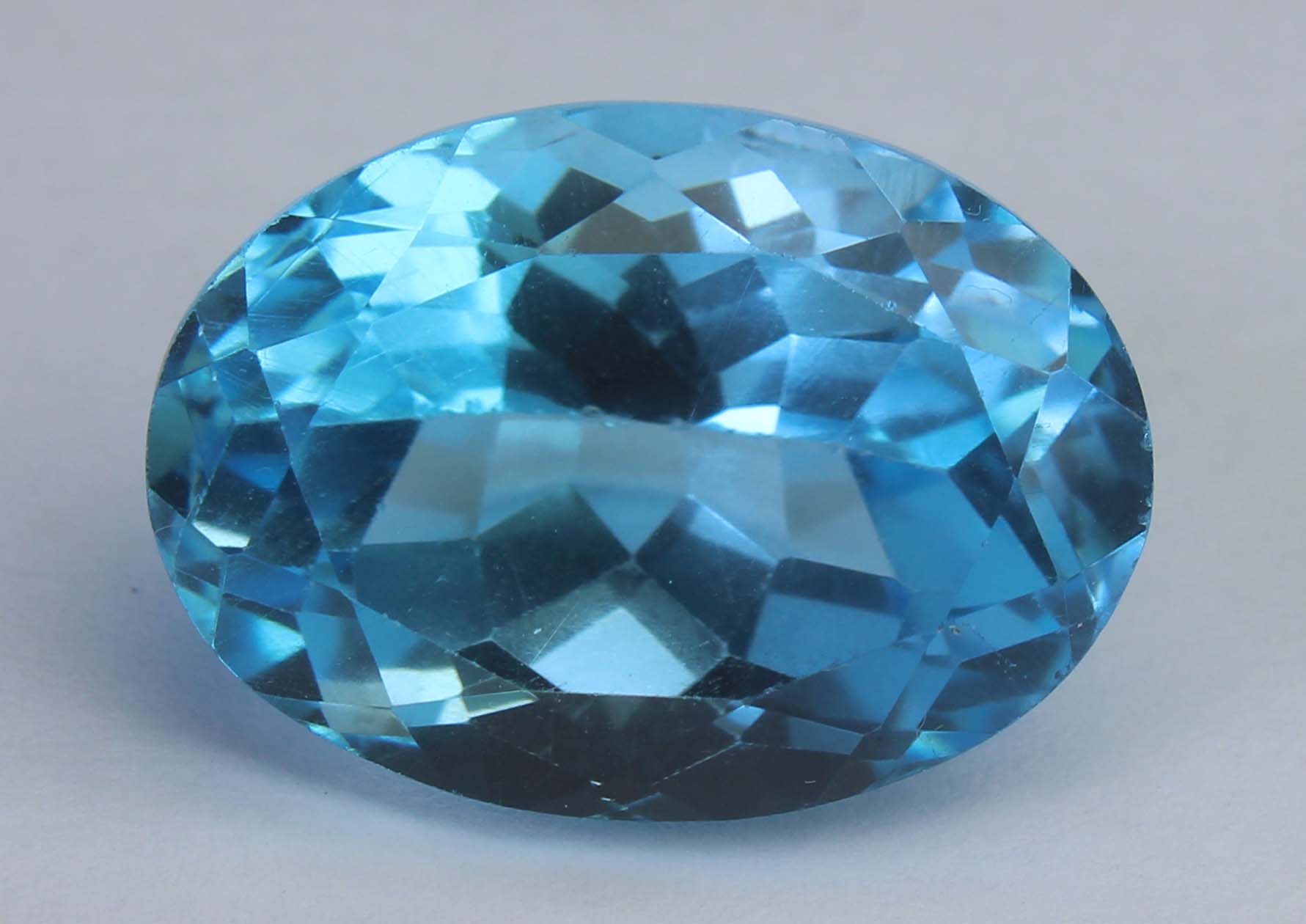 Blue Topaz, 18.30