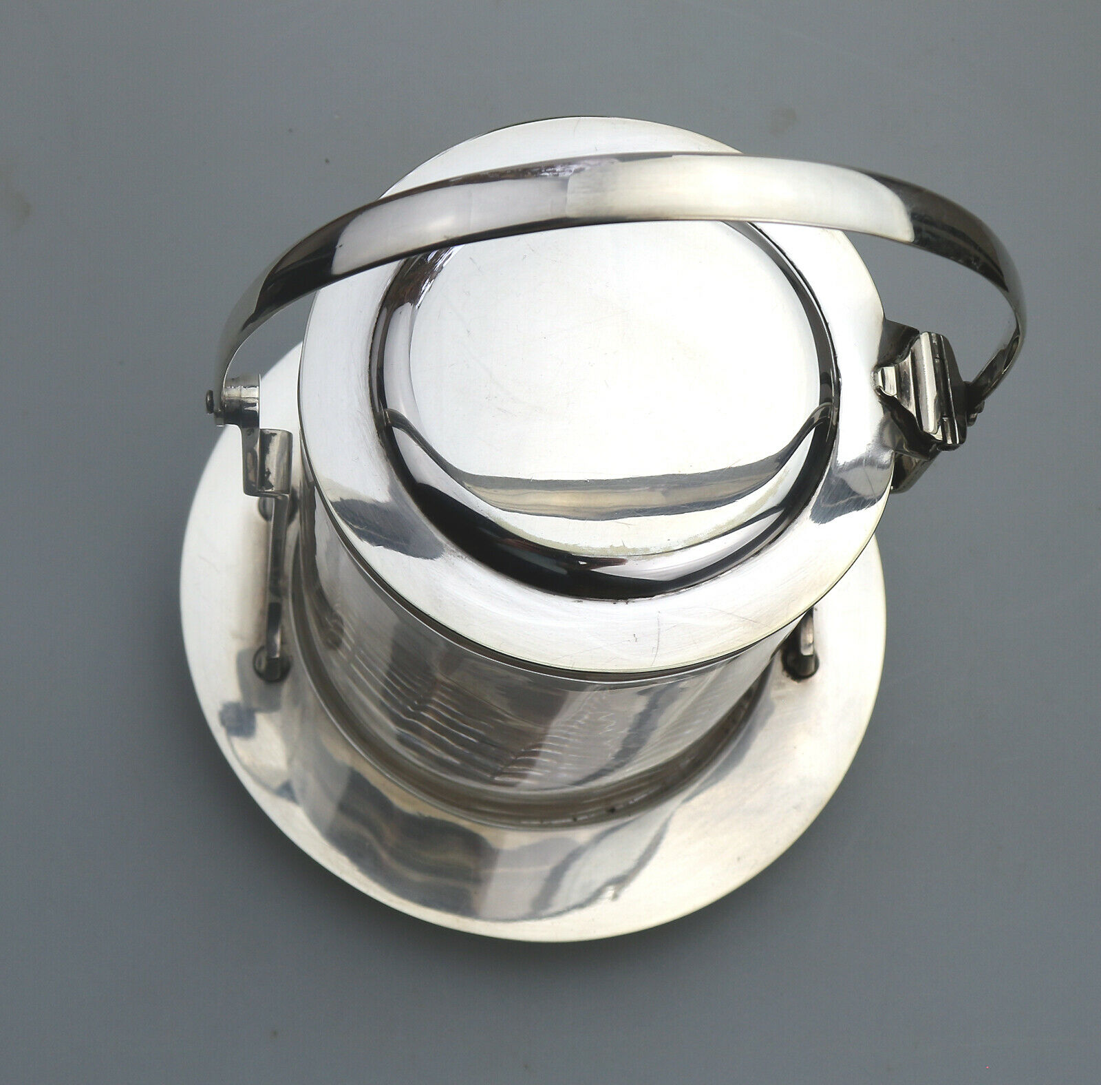 An Art Deco Novelty Silver Plate automatic opening Biscuit Jar by Hukin & Heath C.1920 - Image 5 of 9