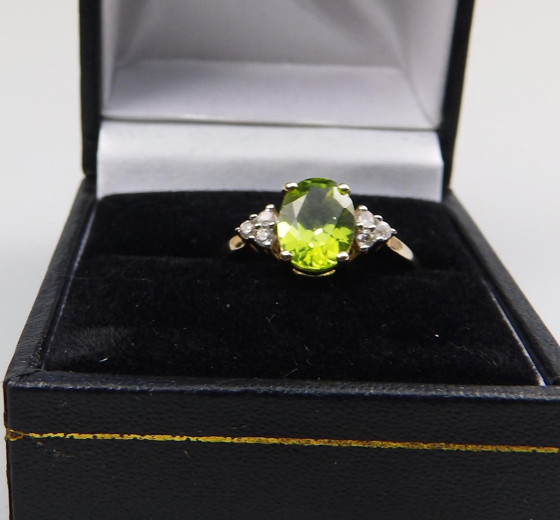 A 9ct gold, peridot and Diamond 7 stone Ring, boxed - Image 2 of 6