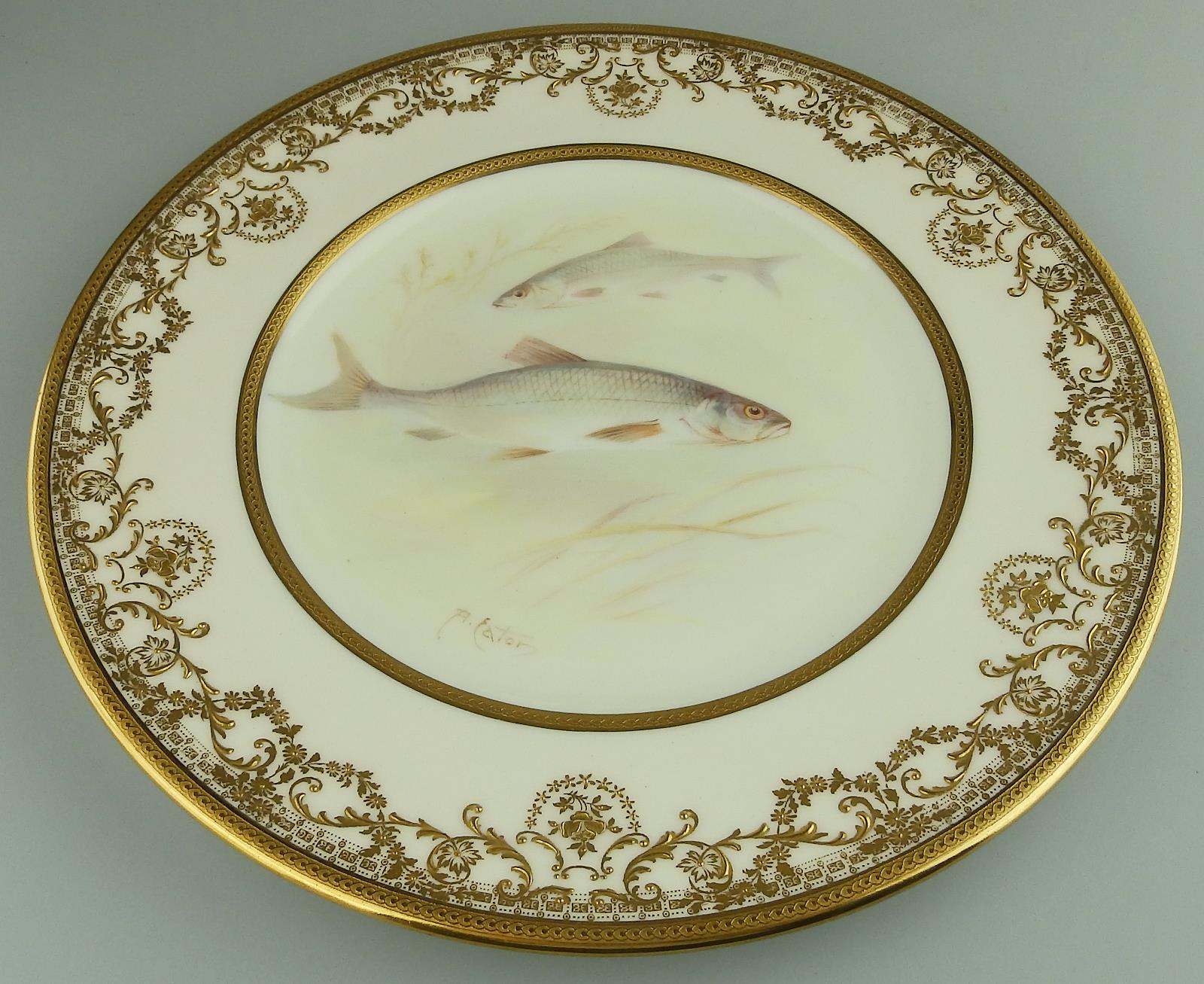 A wonderful Royal Doulton hand painted with Fish Cabinet Plate by A Eaton C.1900 - Image 2 of 4