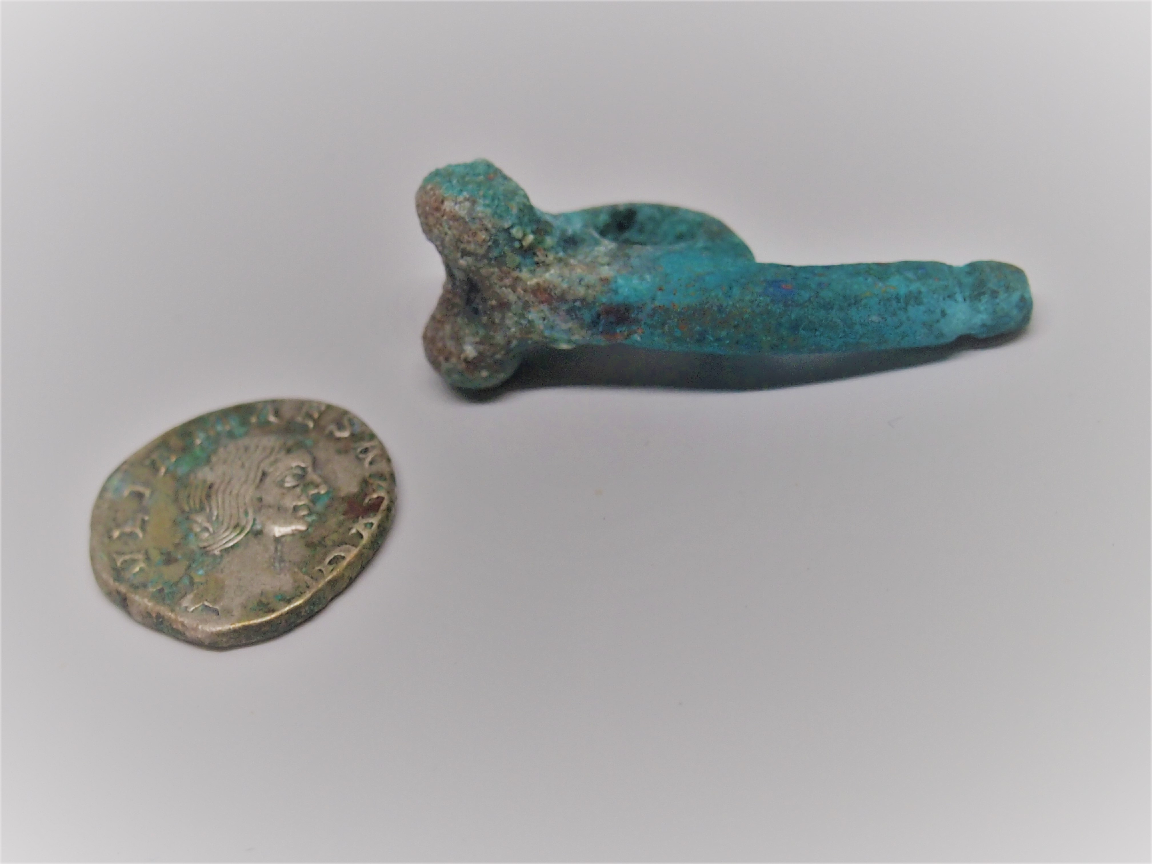 Lot Of Two Roman Antiquities - Image 2 of 6