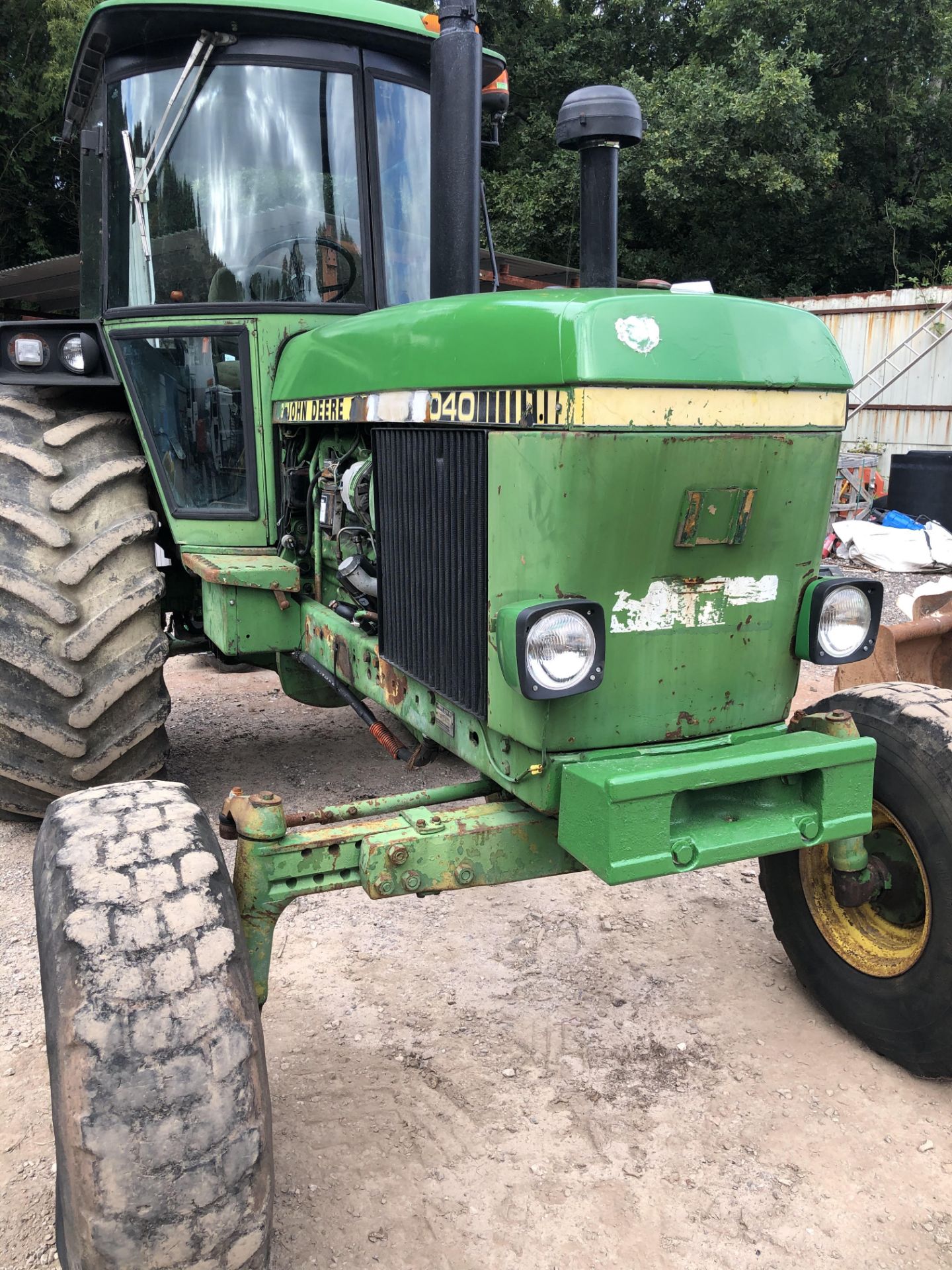 John Deere 4040 - Image 2 of 12