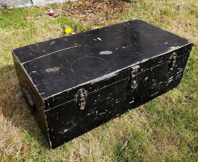 Vintage Military Electrical Spares Box Chest Wooden With a ripped label mentioning resistors and sig - Image 5 of 6