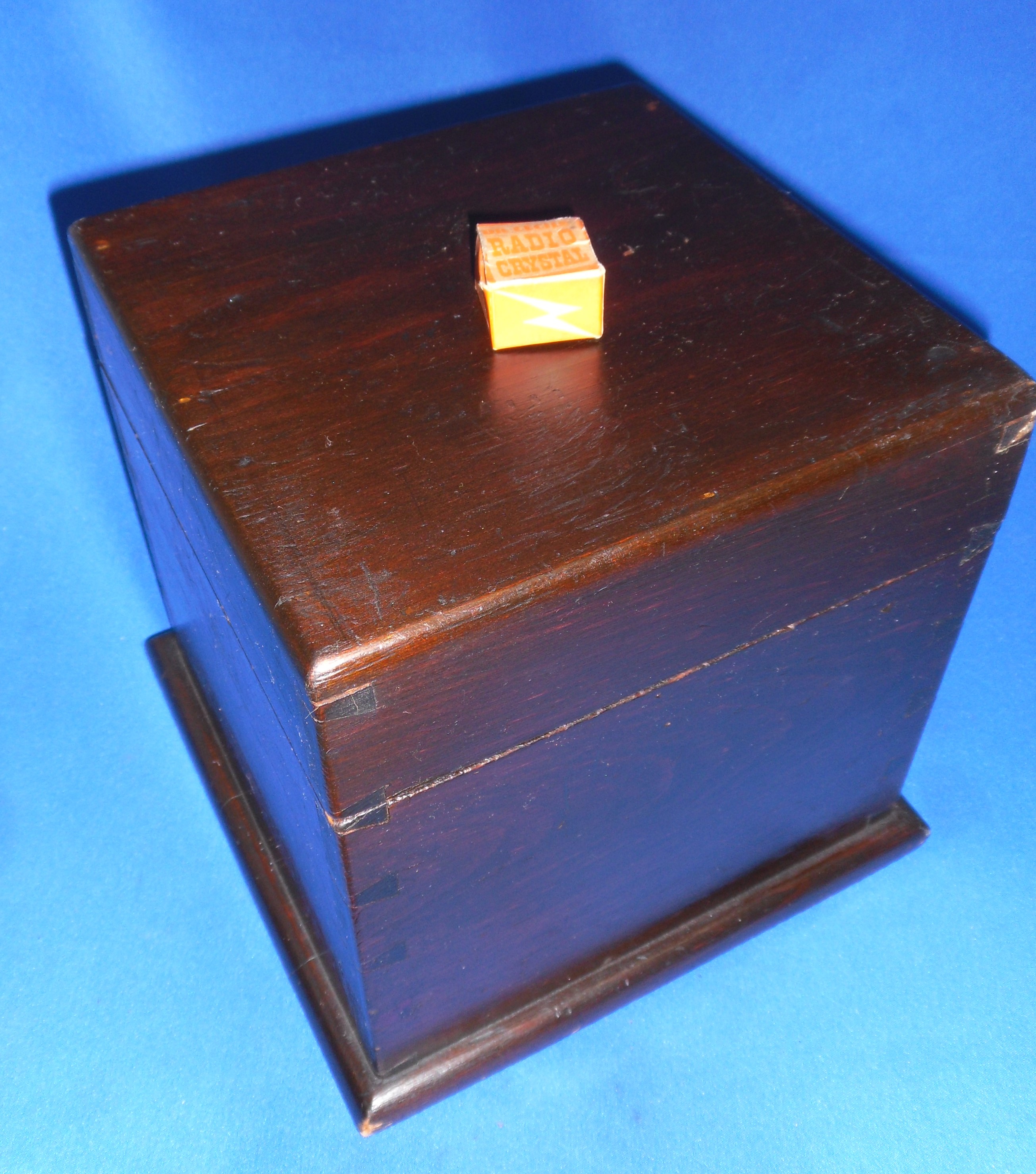 Antique Crystal Radio Believed a "The Post Office Box" Boxed Dr CECIL Crystal - Image 5 of 8