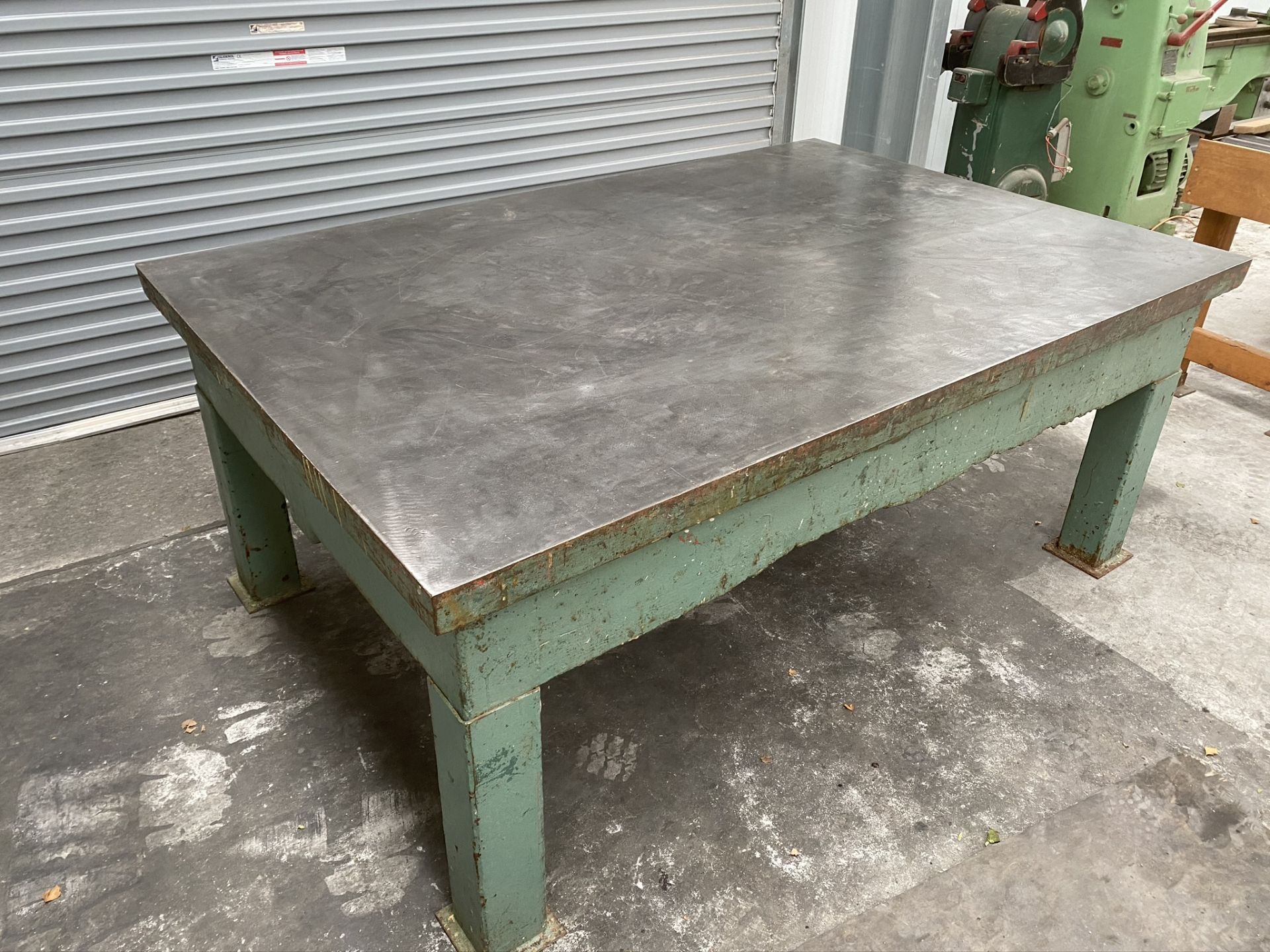 6FT X 4FT Cast iron surface table - Image 2 of 6