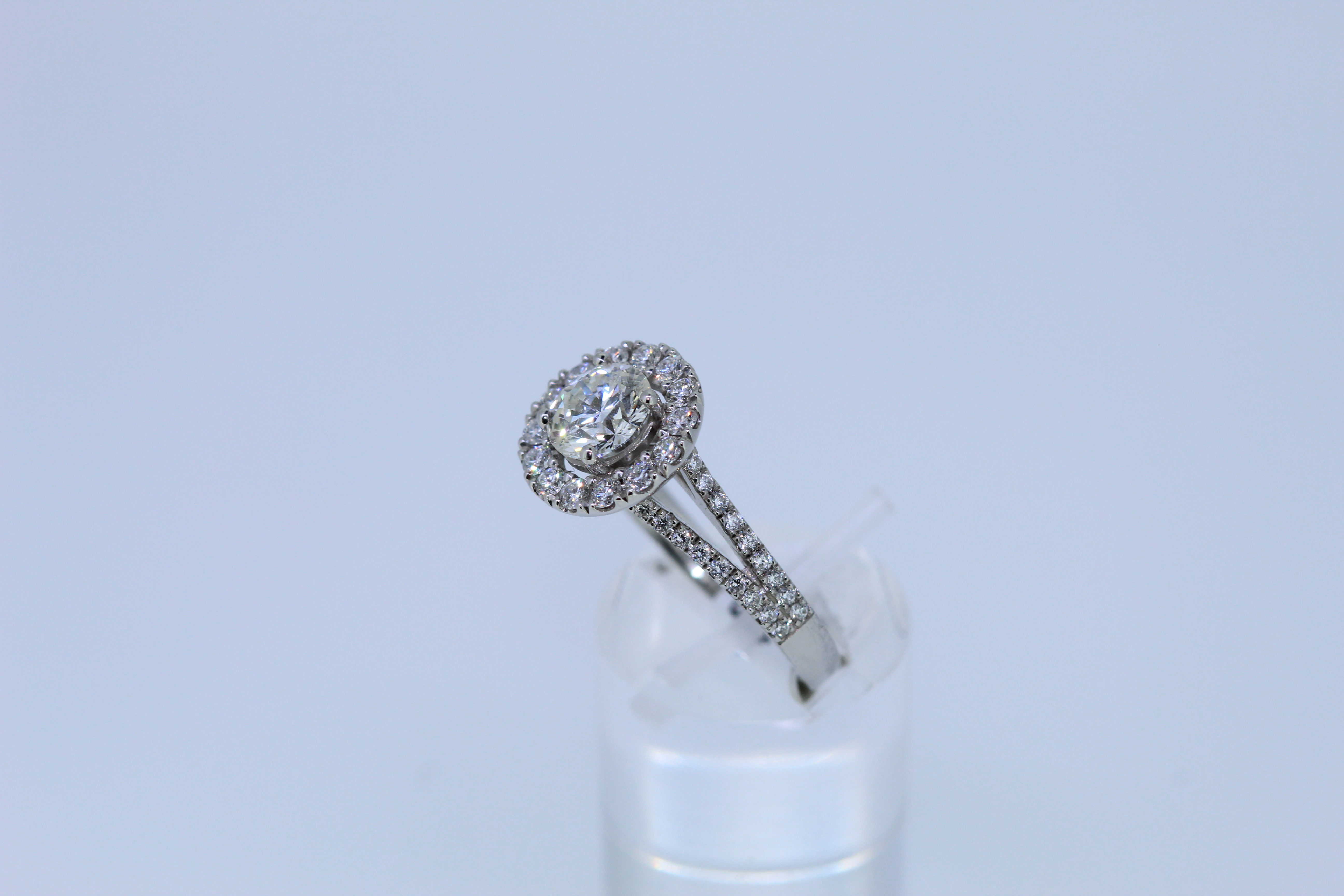 Platinum Hallmarked Diamond Set Ring - Image 7 of 7