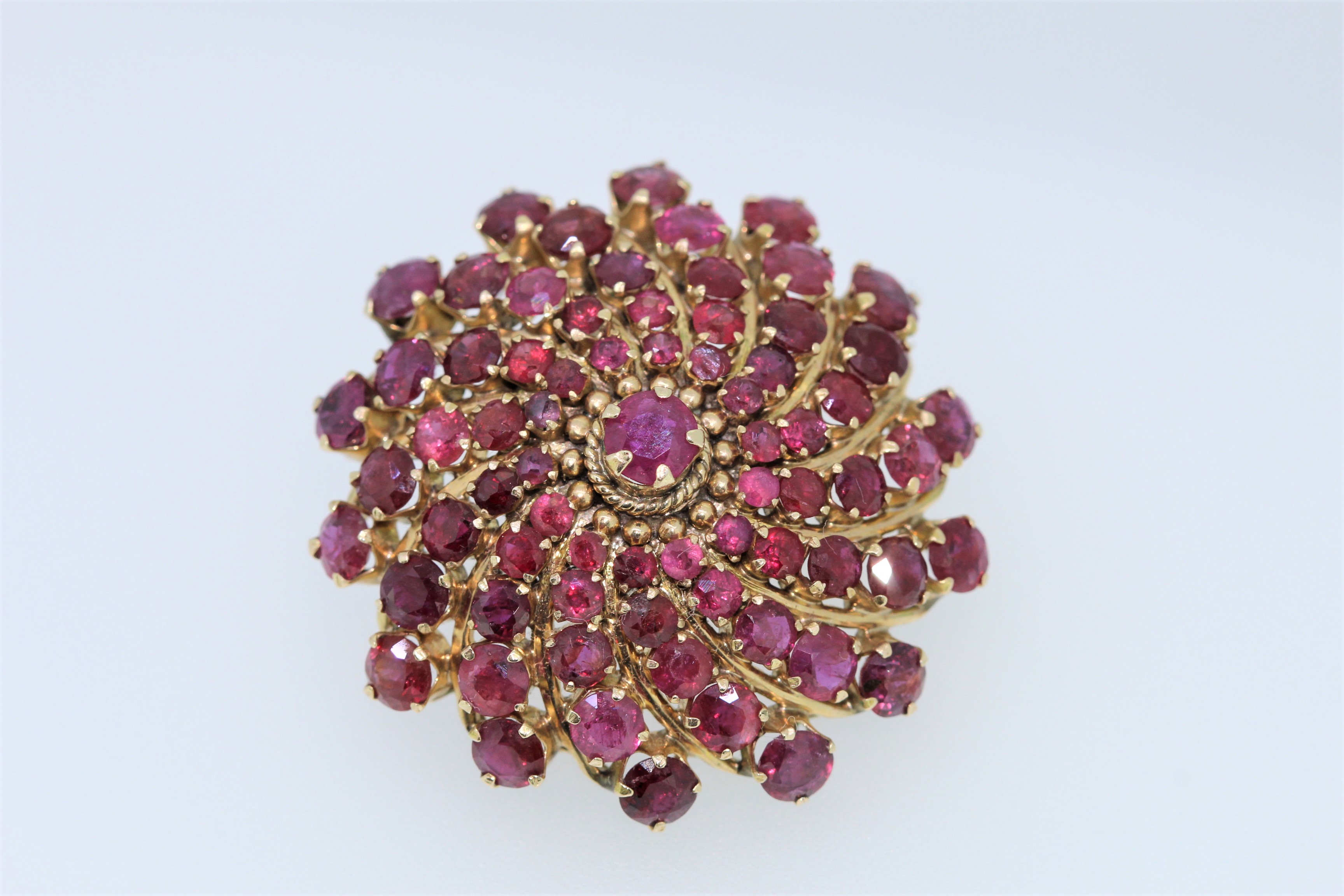 Vintage Gold Ruby Set Pendant / Broach - Image 2 of 6