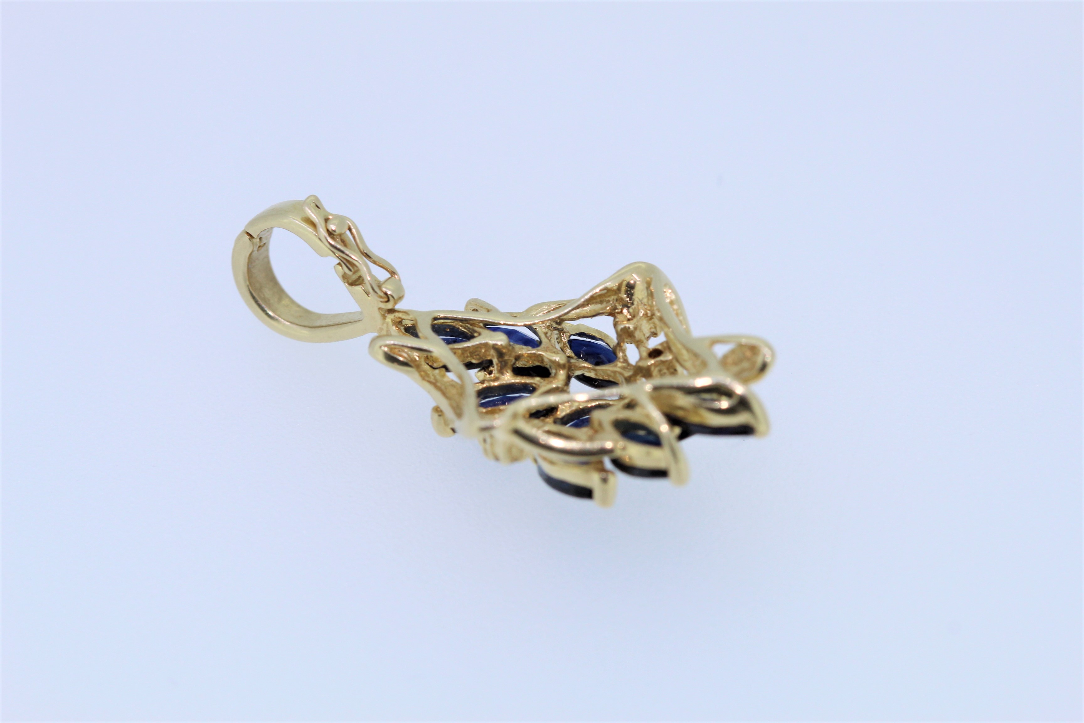 14k Yellow Gold Sapphire And Diamond Set Pendant - Image 3 of 4
