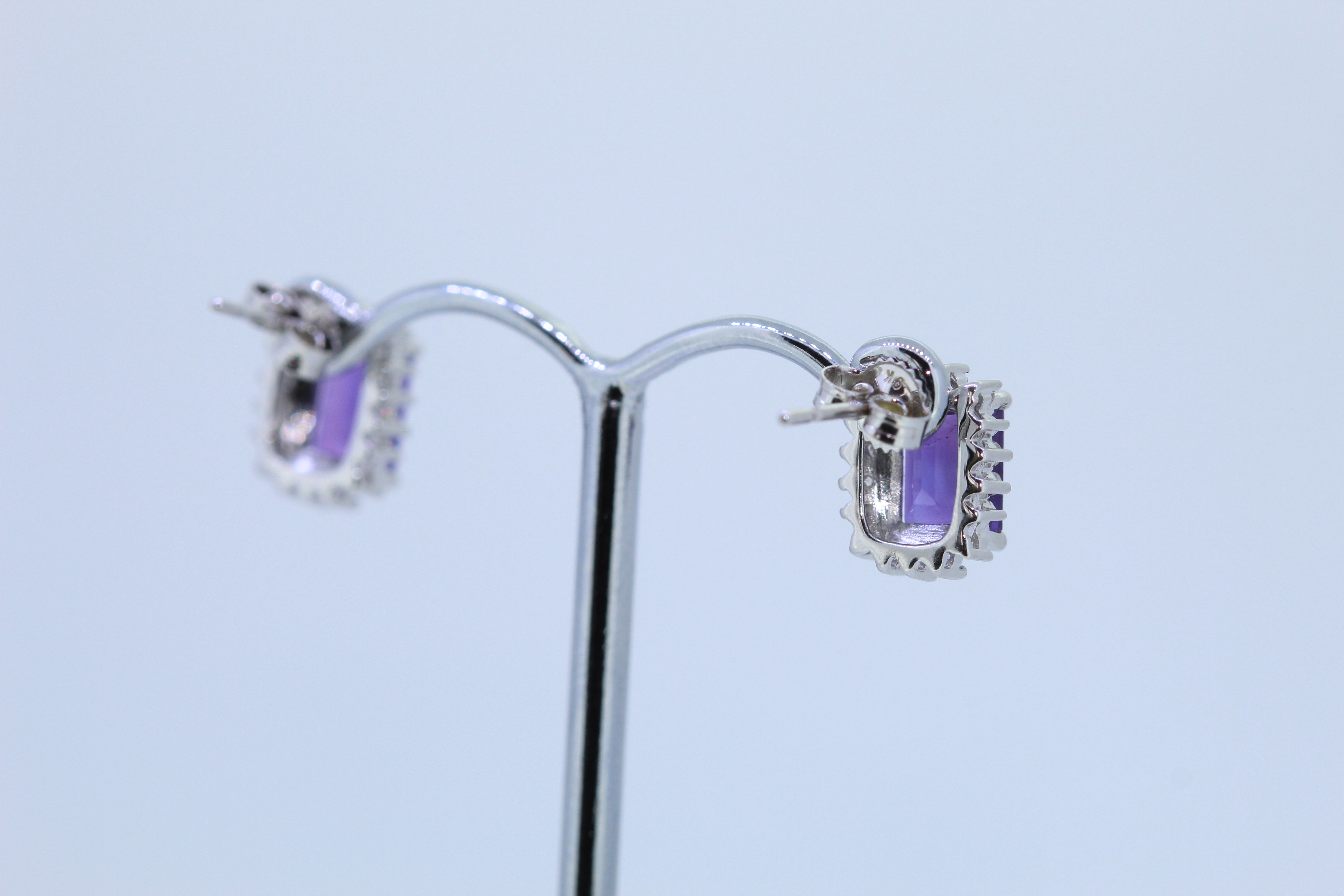 9ct White Gold Amethyst And Diamond Stud Earrings - Image 3 of 4