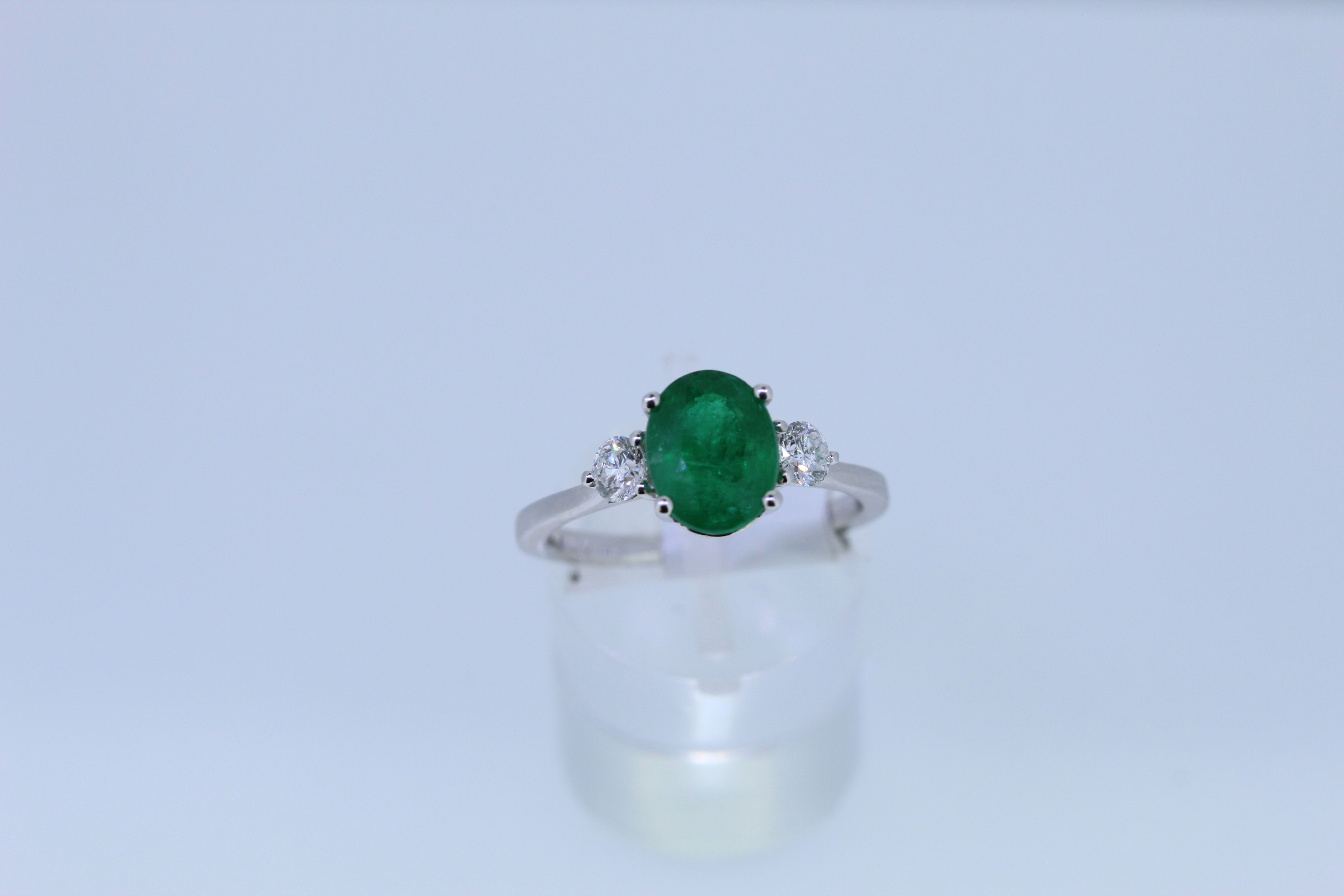 18ct Uk Hallmark White Gold Emerald And Diamond Ring