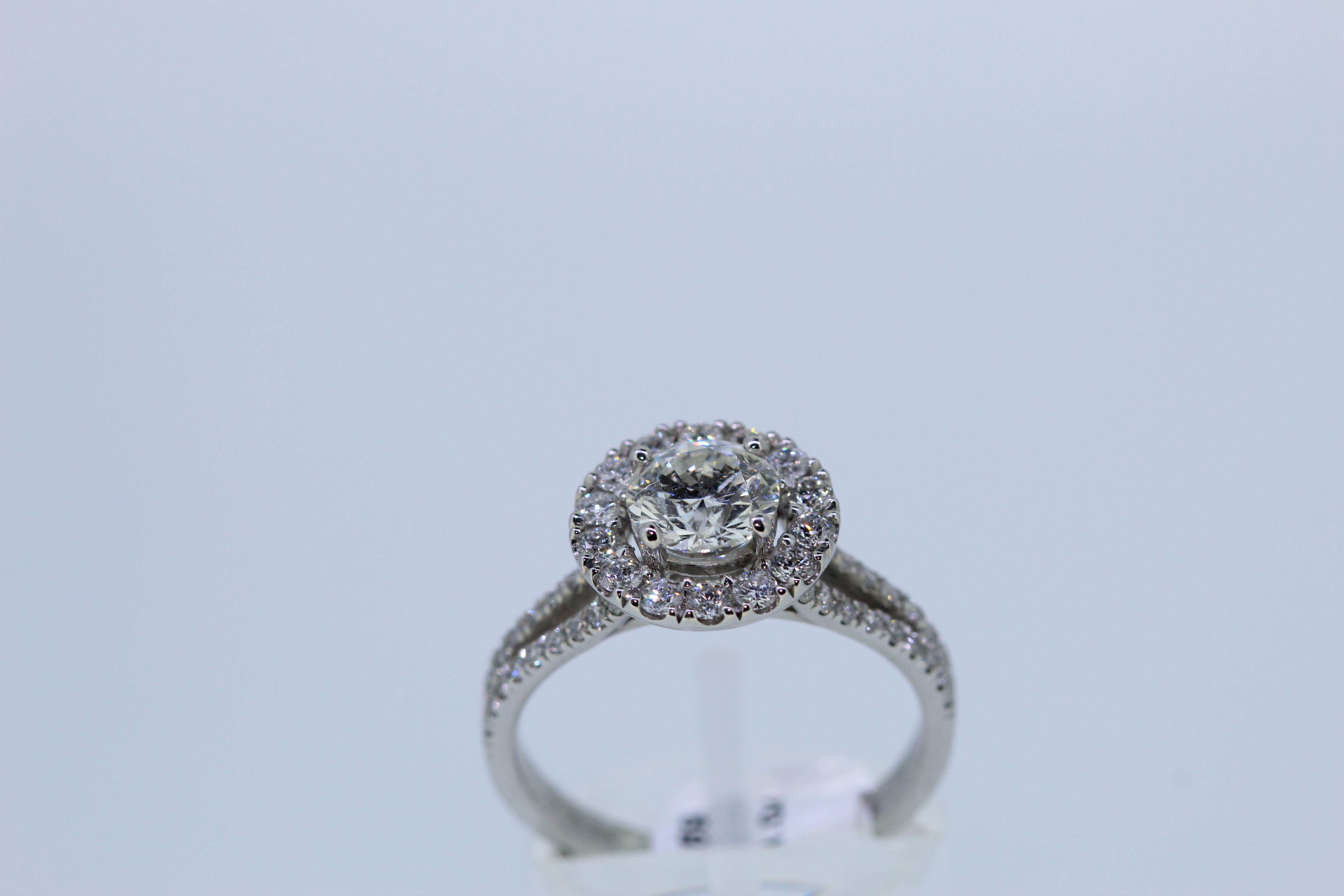 Platinum Hallmarked Diamond Set Ring - Image 5 of 7