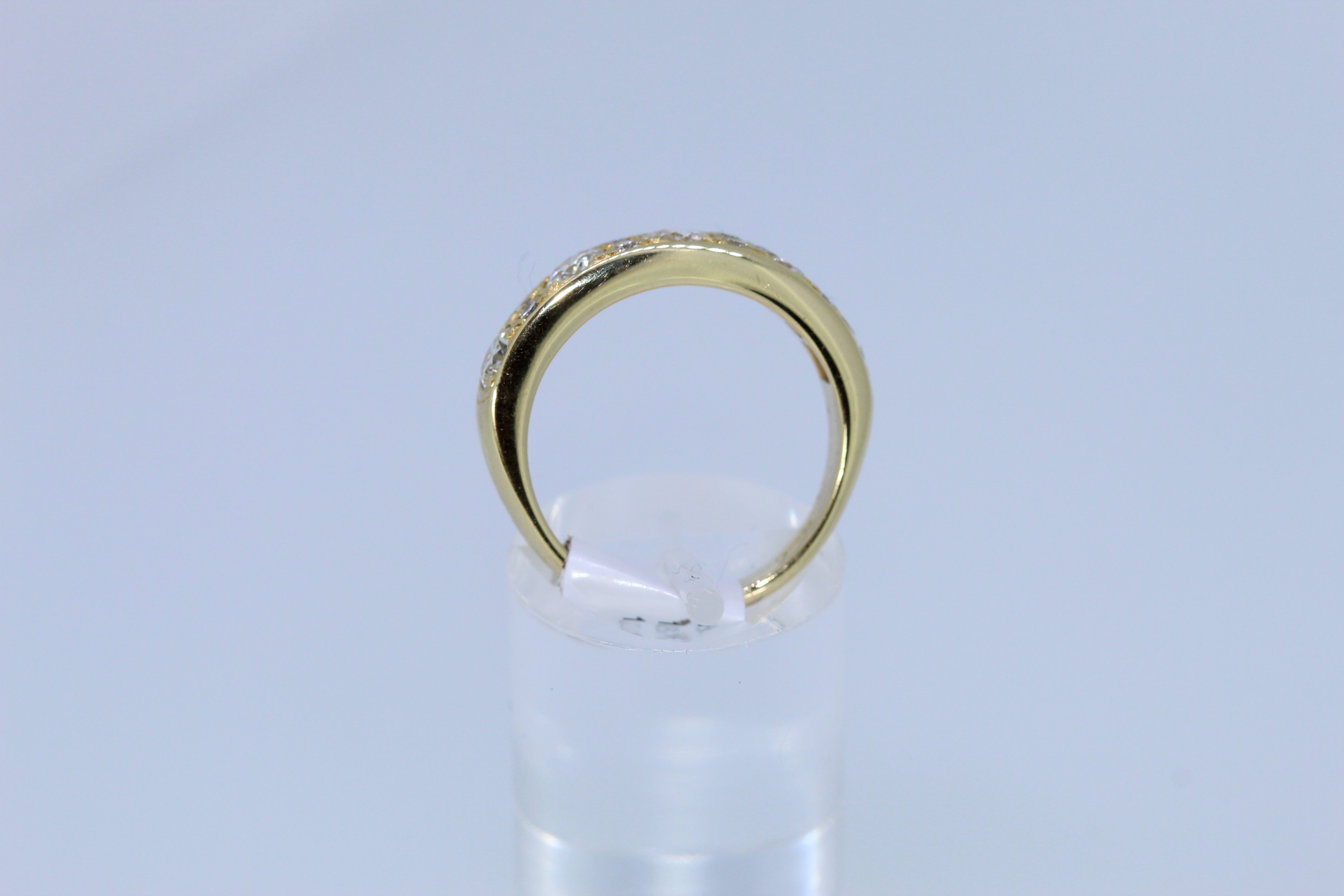 18ct Yellow Gold Diamond Set Band - Image 3 of 4