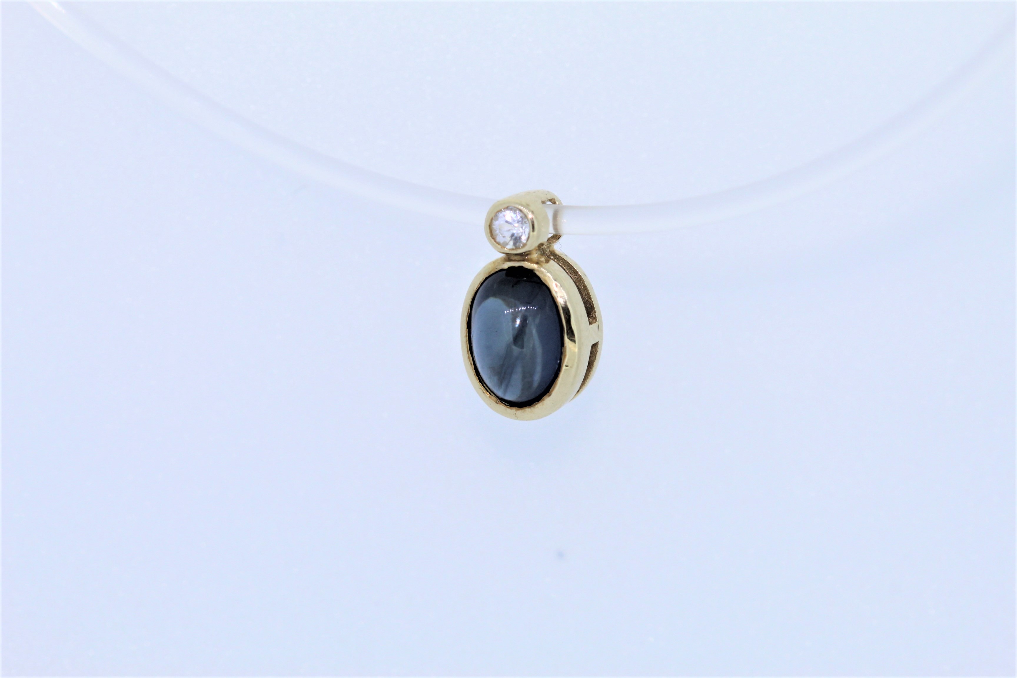 9k Yellow Gold Sapphire And Diamond Set Pendant - Image 4 of 5