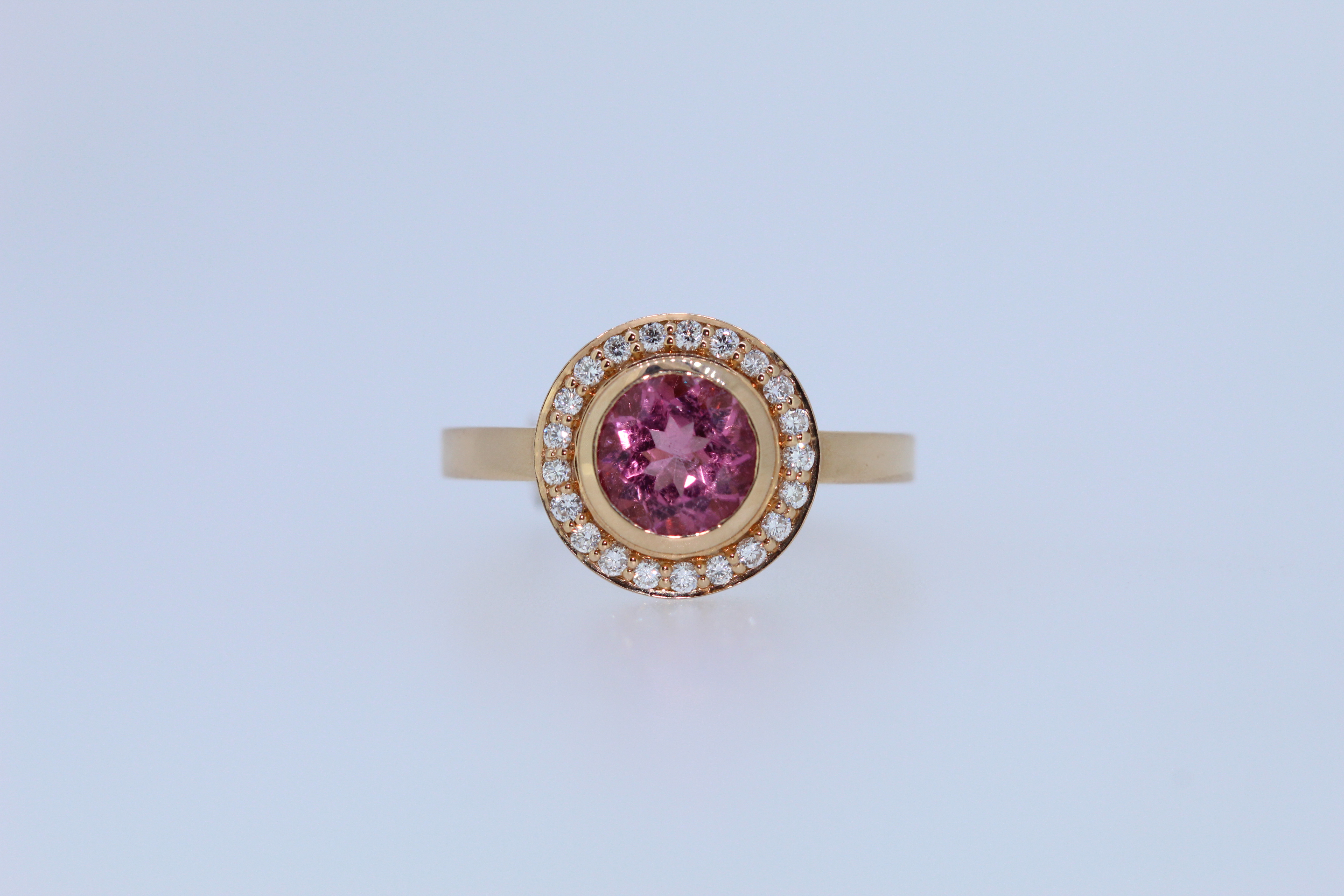 18ct Rose Gold Tourmaline And Diamond Ring - Image 5 of 5